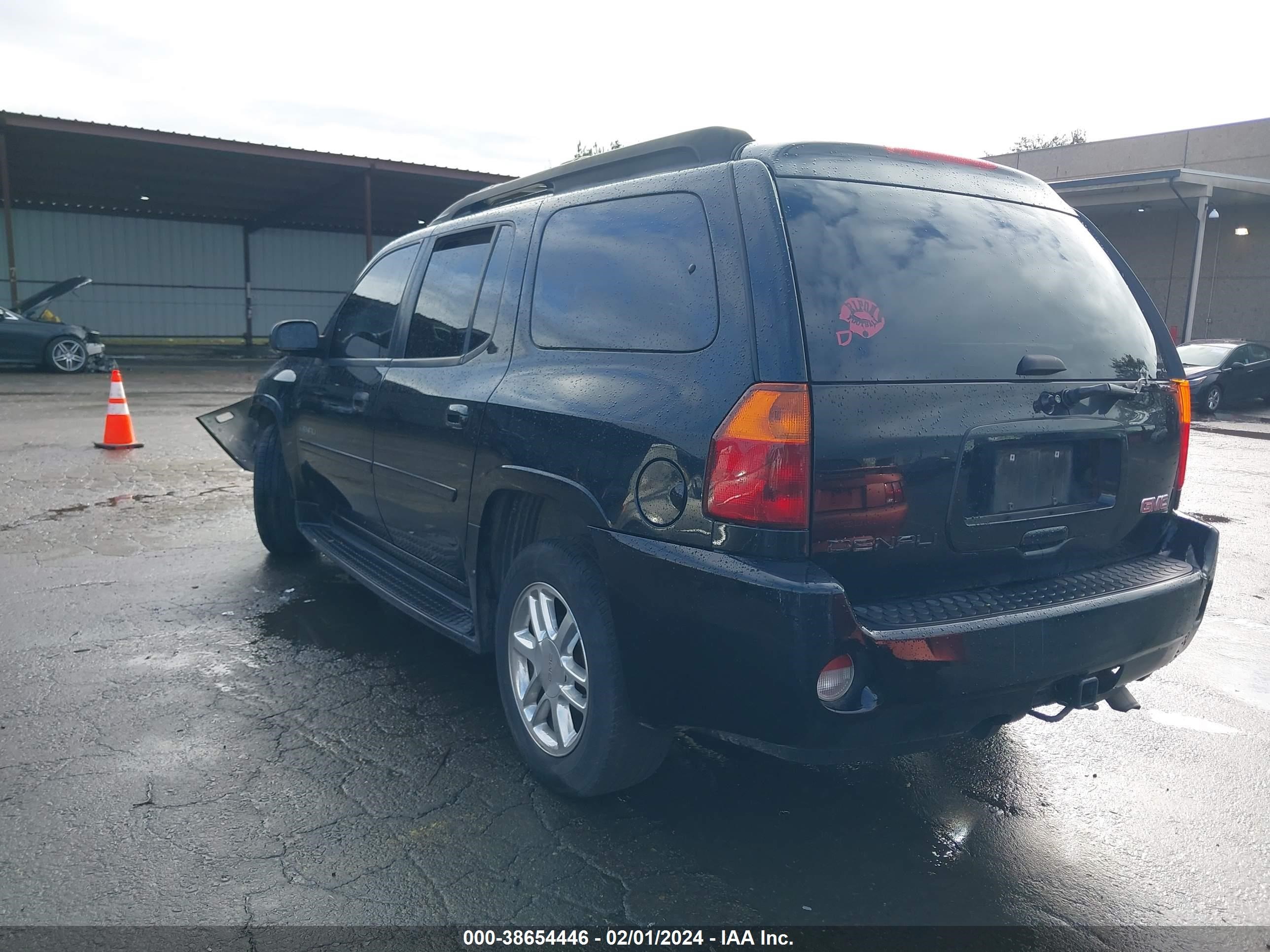 Photo 2 VIN: 1GKES66M966128731 - GMC ENVOY 