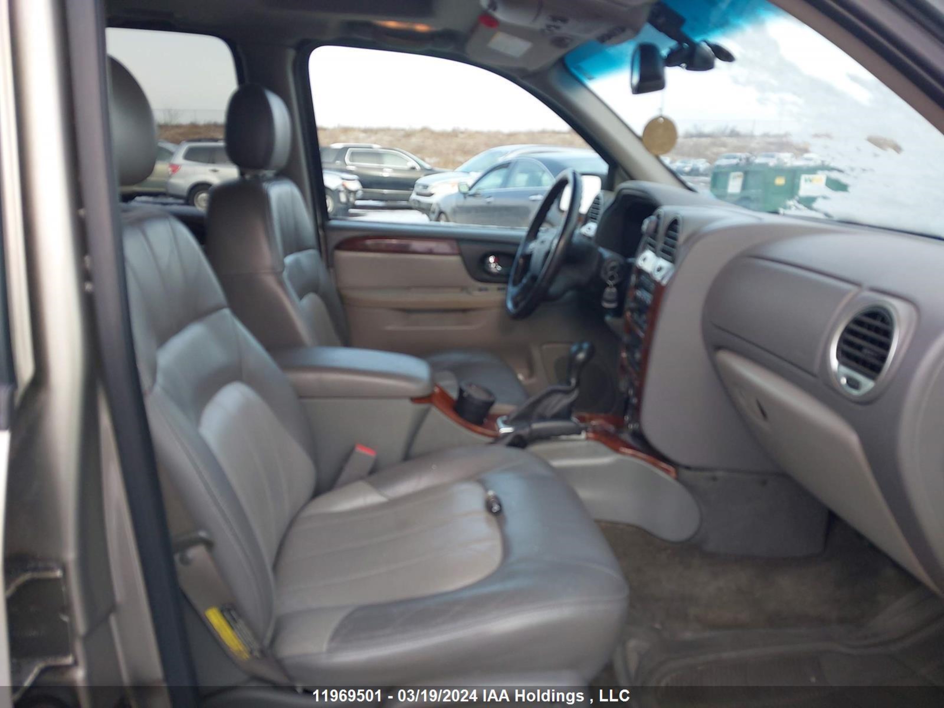 Photo 4 VIN: 1GKET16P636184552 - GMC ENVOY 