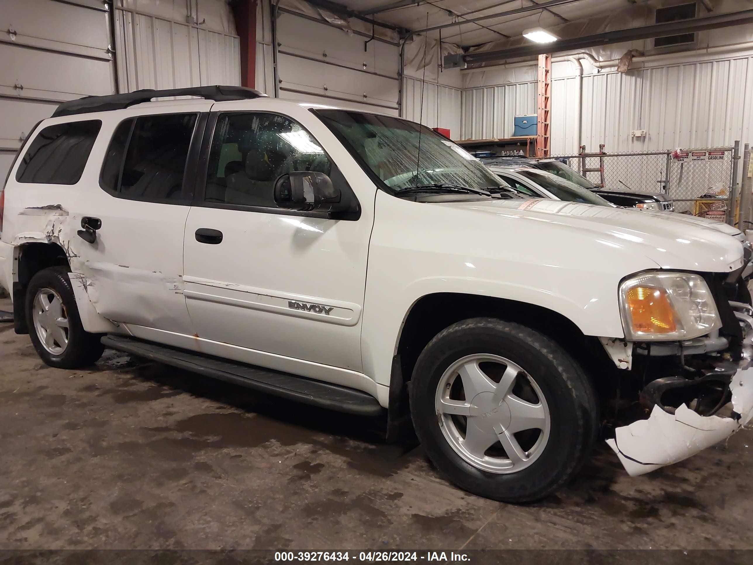 Photo 12 VIN: 1GKET16S032164101 - GMC ENVOY 