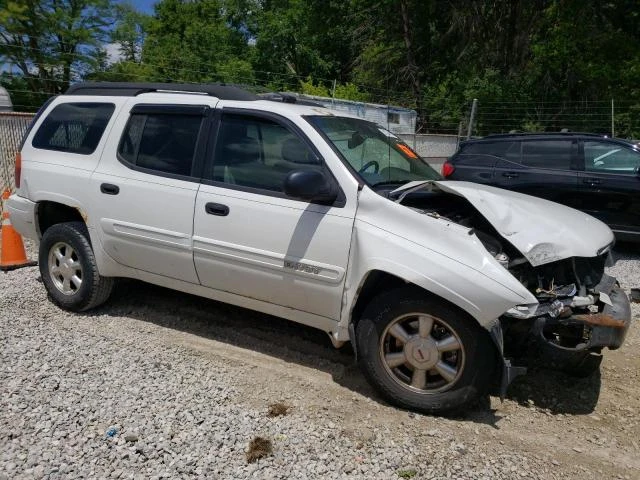 Photo 3 VIN: 1GKET16S046230530 - GMC ENVOY XL 