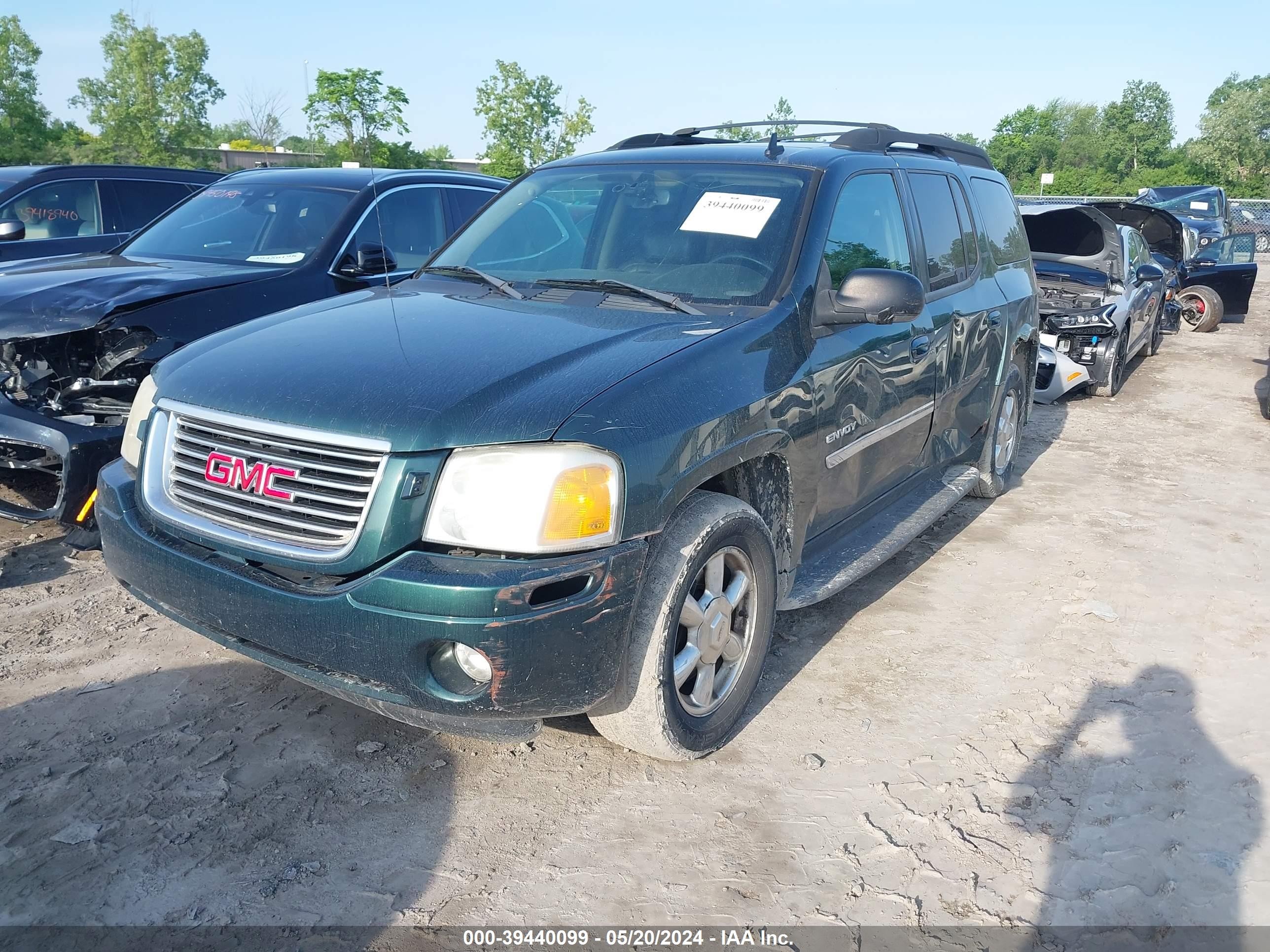 Photo 1 VIN: 1GKET16S066103943 - GMC ENVOY 