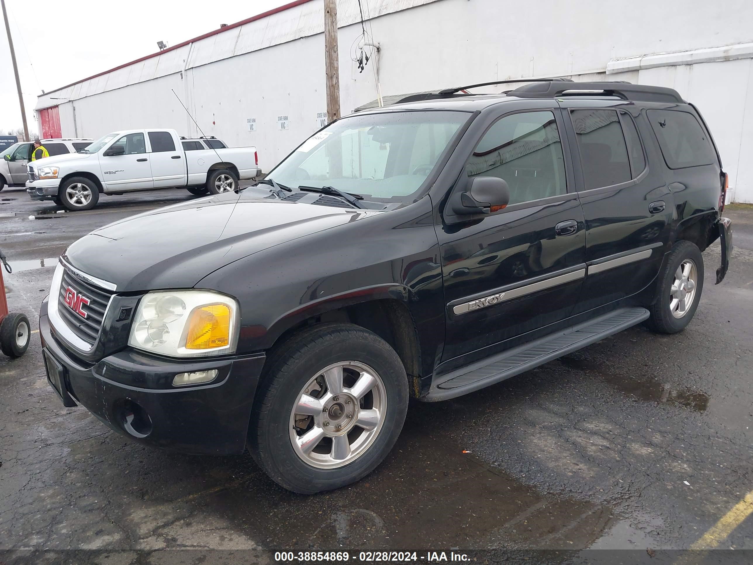 Photo 1 VIN: 1GKET16S136111769 - GMC ENVOY 