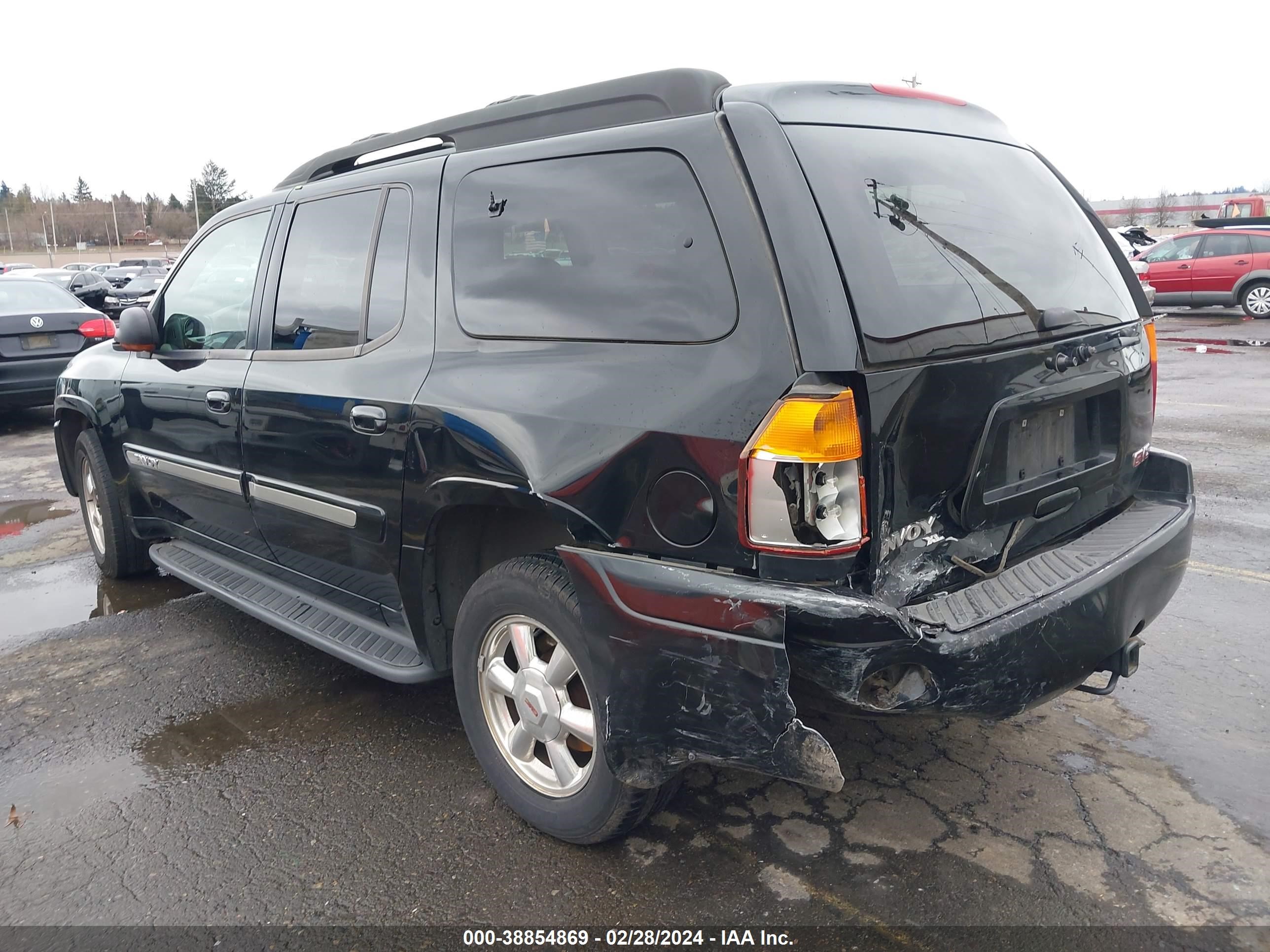 Photo 2 VIN: 1GKET16S136111769 - GMC ENVOY 