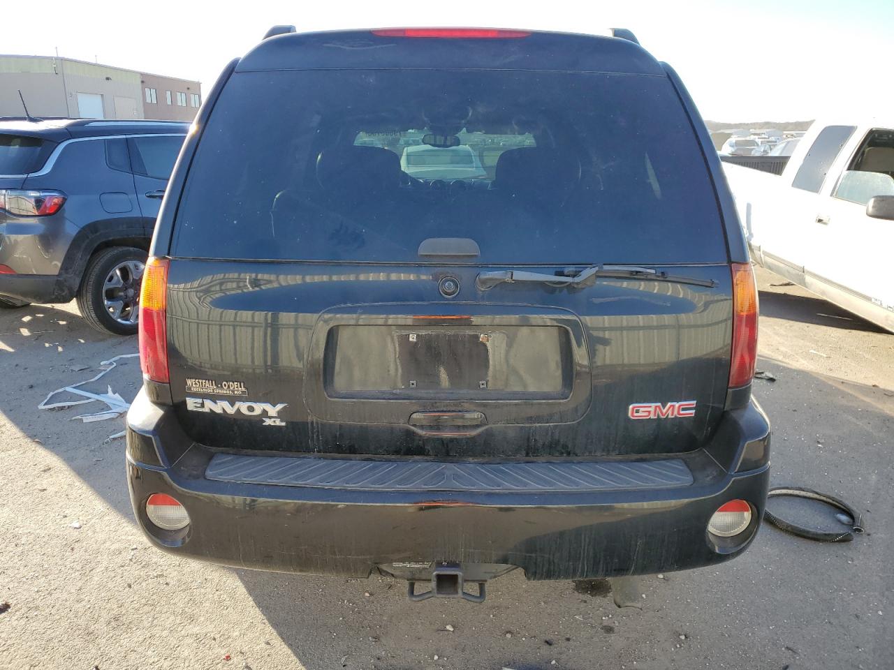 Photo 5 VIN: 1GKET16S346196499 - GMC ENVOY 