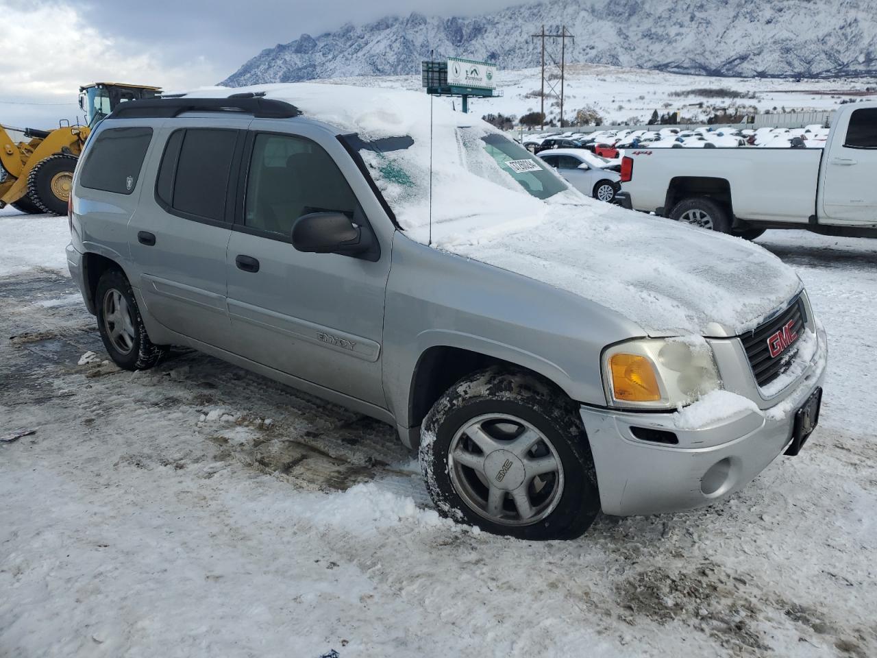 Photo 3 VIN: 1GKET16S356142203 - GMC ENVOY 