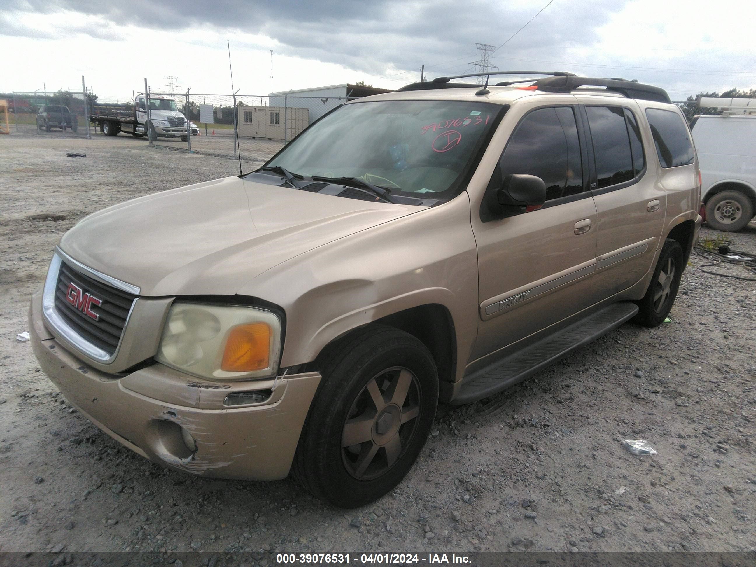 Photo 1 VIN: 1GKET16S646227597 - GMC ENVOY 