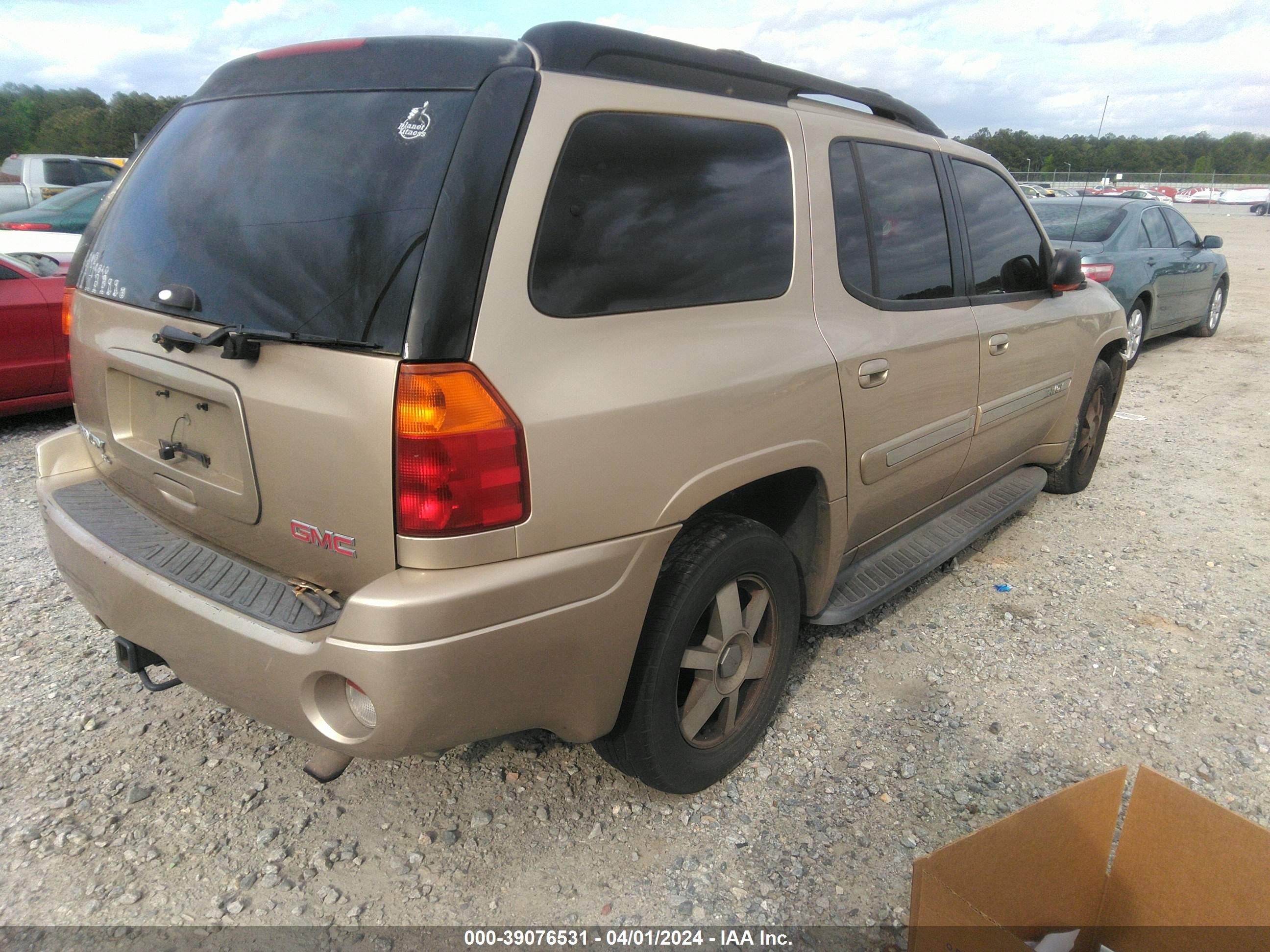 Photo 3 VIN: 1GKET16S646227597 - GMC ENVOY 