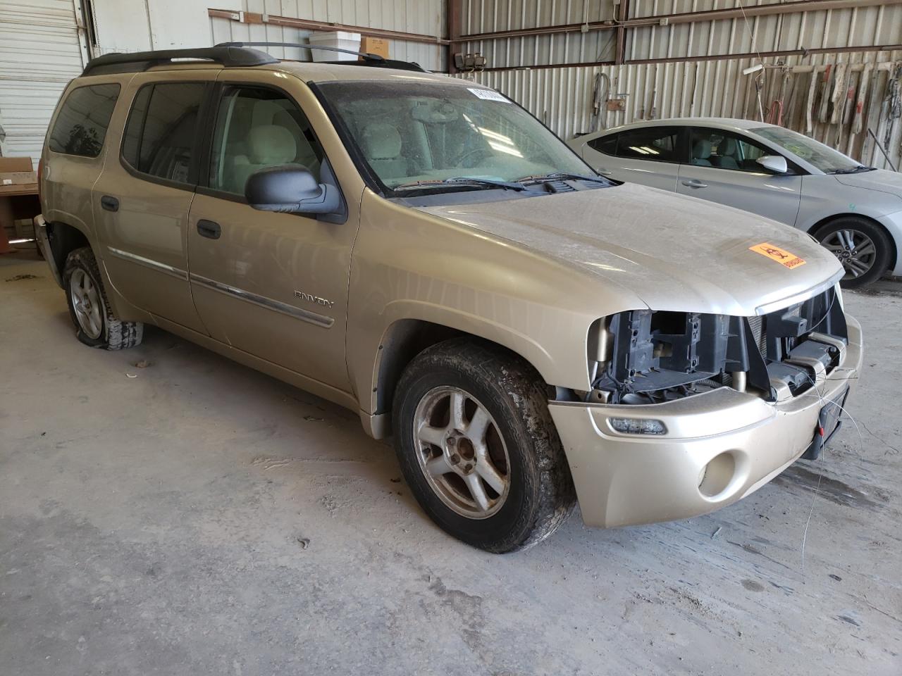 Photo 3 VIN: 1GKET16S766125440 - GMC ENVOY 