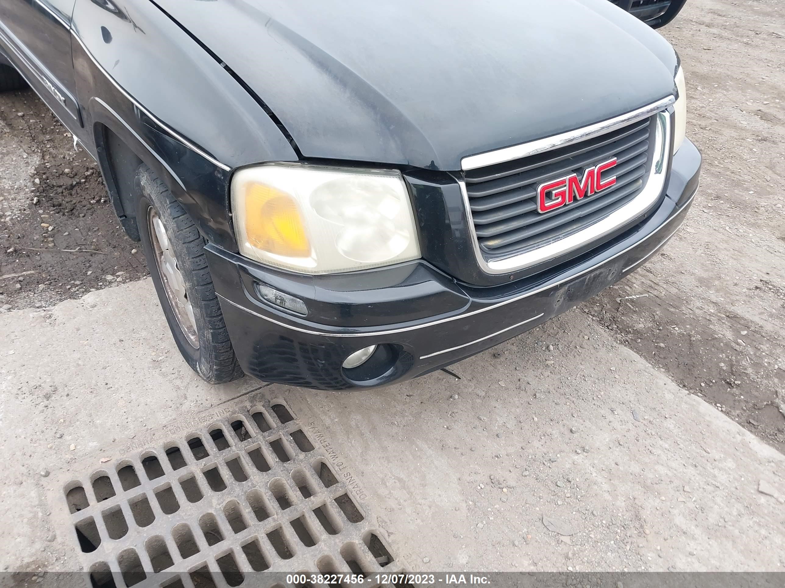 Photo 5 VIN: 1GKET16S846113262 - GMC ENVOY 