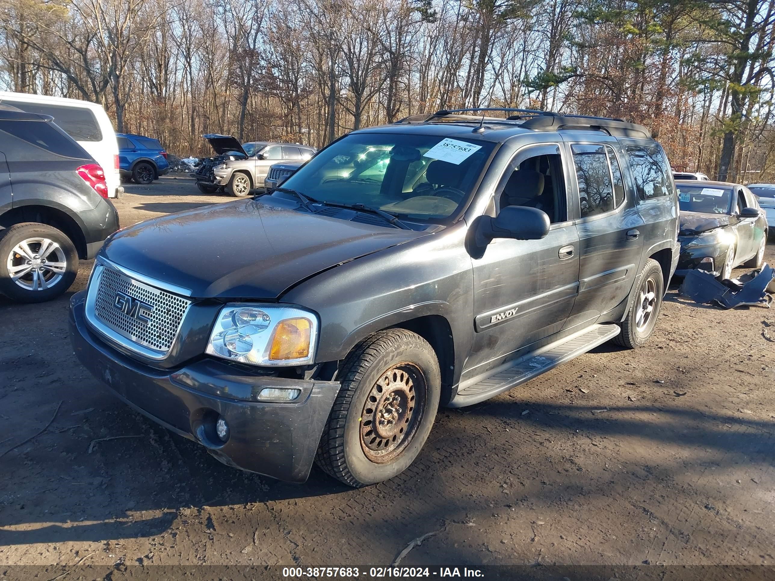 Photo 1 VIN: 1GKET16S846141918 - GMC ENVOY 