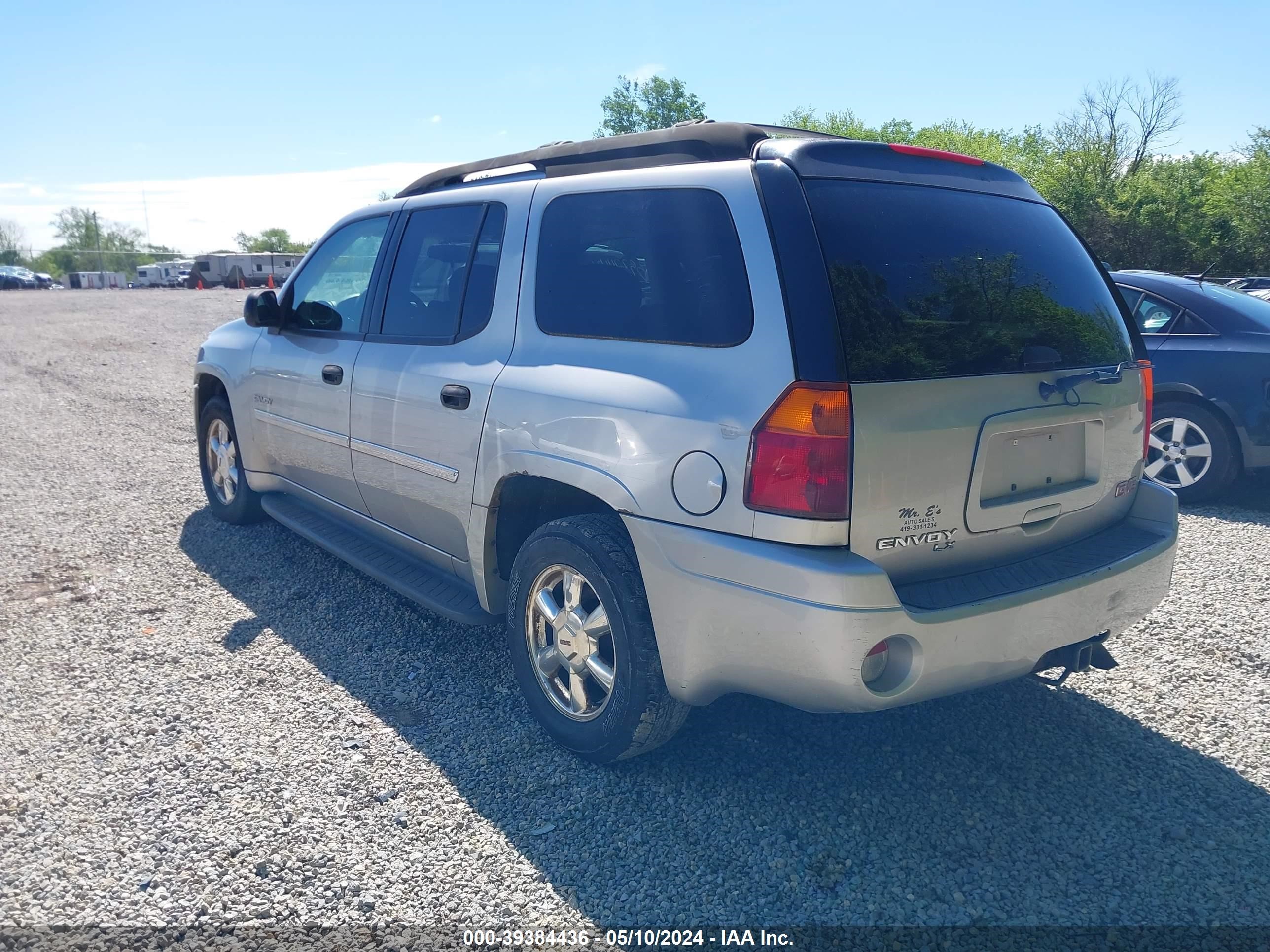 Photo 2 VIN: 1GKET16S866100997 - GMC ENVOY 