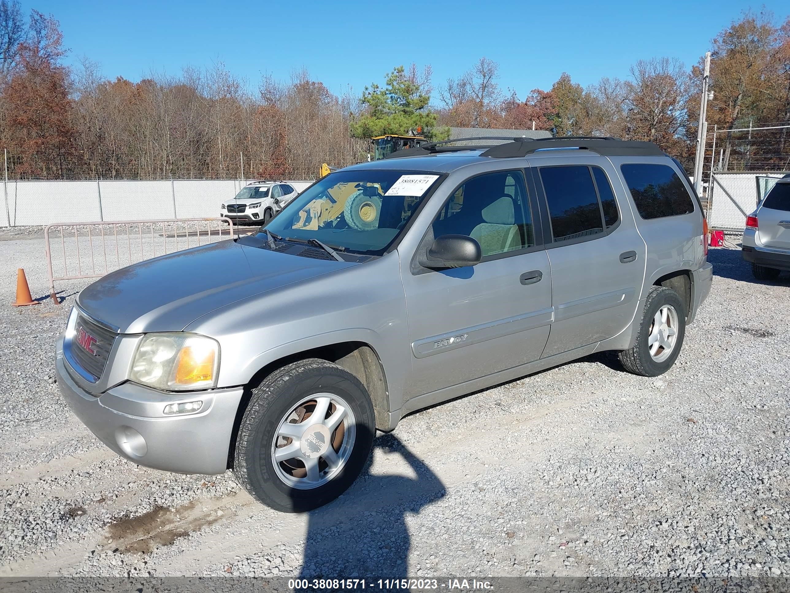 Photo 1 VIN: 1GKET16SX46238991 - GMC ENVOY 