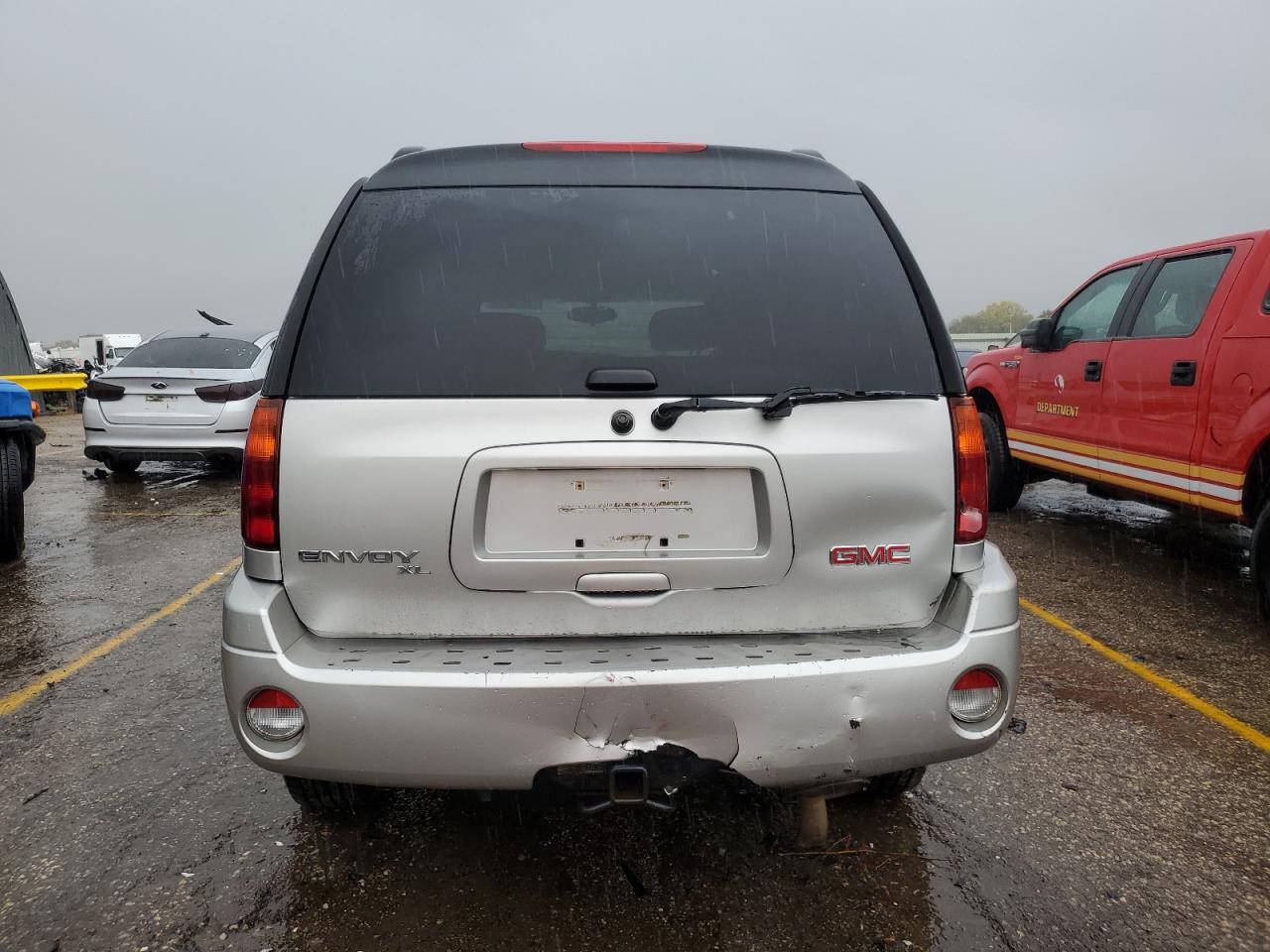 Photo 5 VIN: 1GKET16SX66124153 - GMC ENVOY 