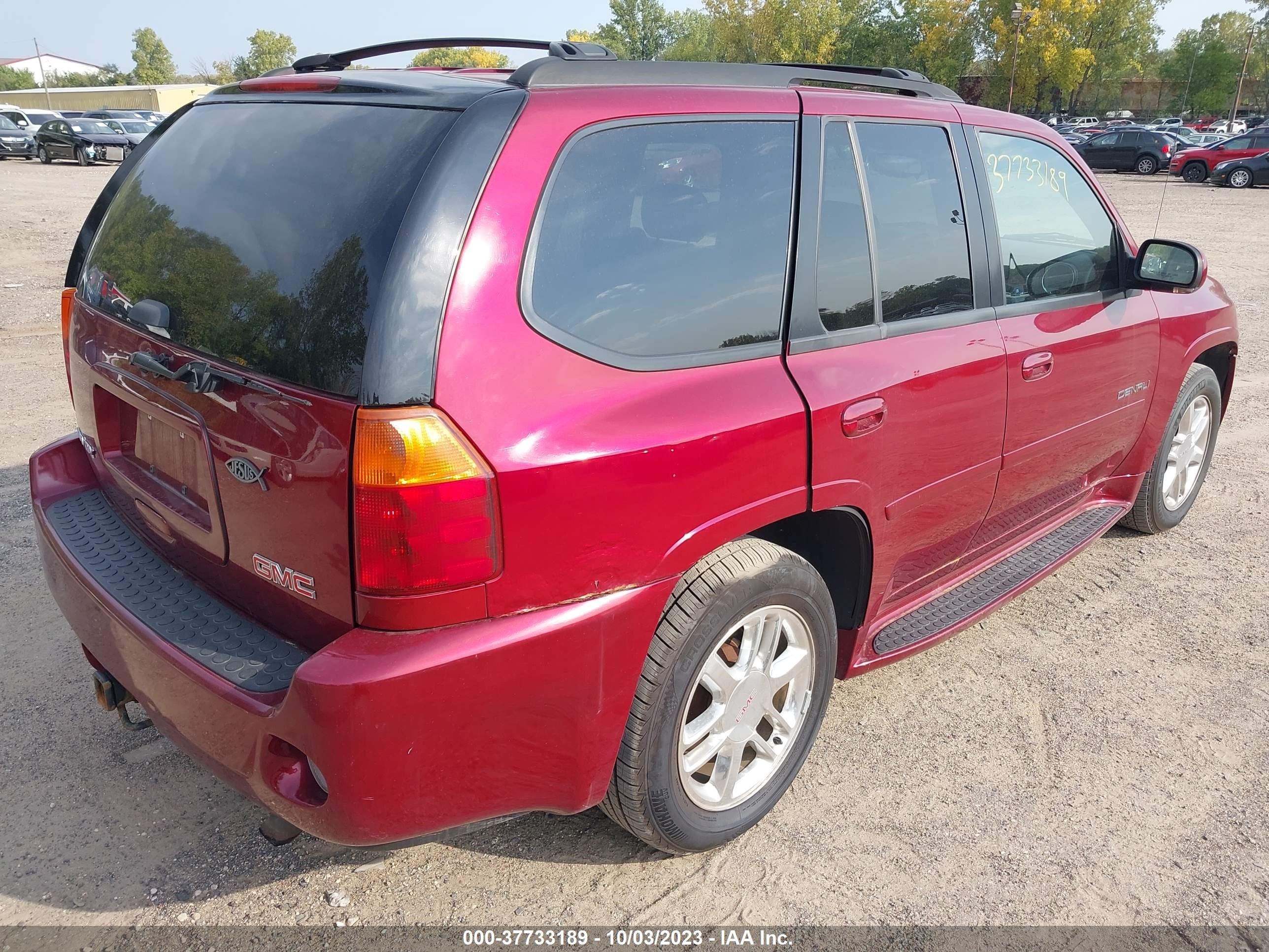 Photo 3 VIN: 1GKET63M062172755 - GMC ENVOY 