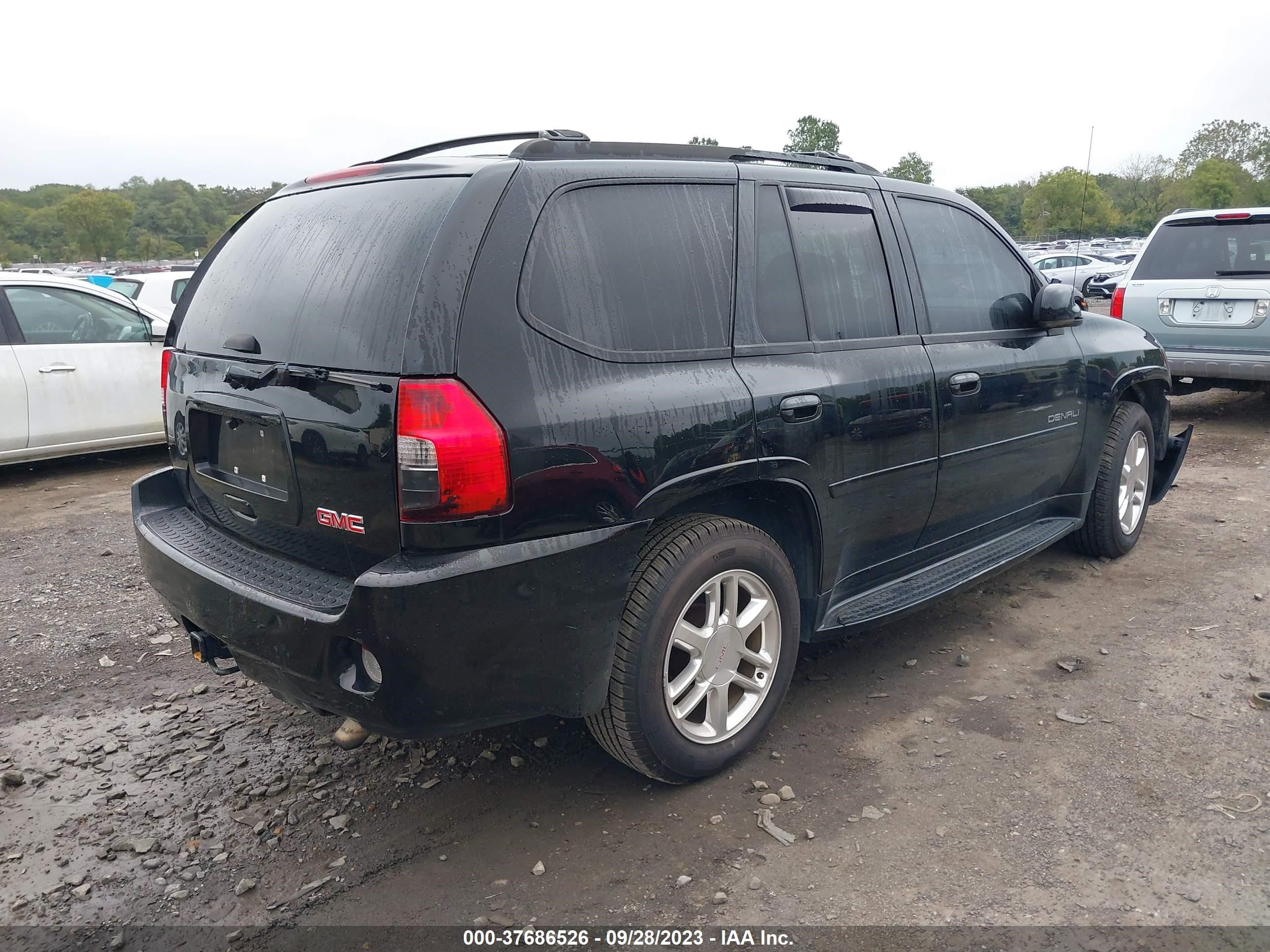 Photo 3 VIN: 1GKET63M262285607 - GMC ENVOY 