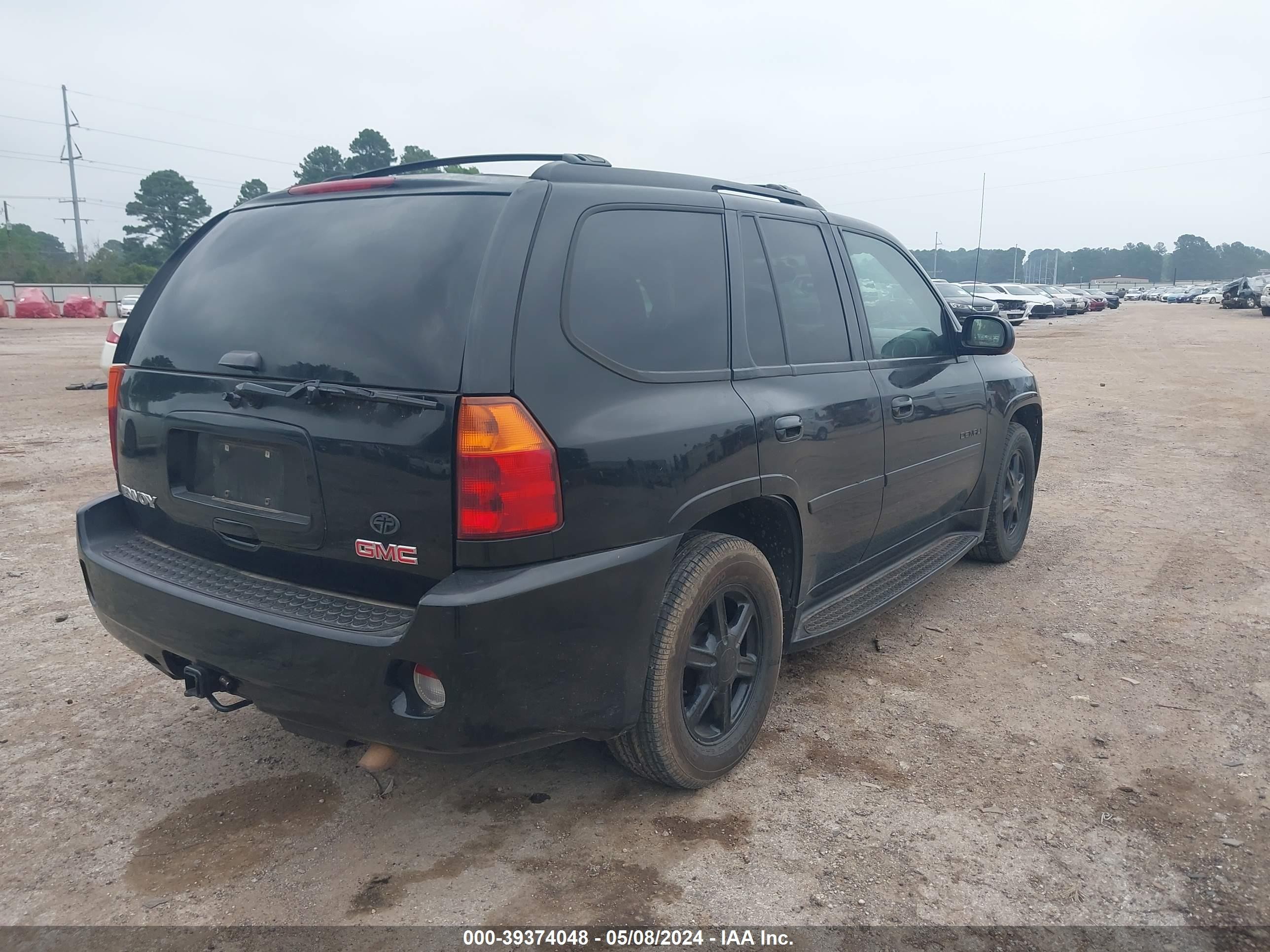 Photo 3 VIN: 1GKET63M452380300 - GMC ENVOY 