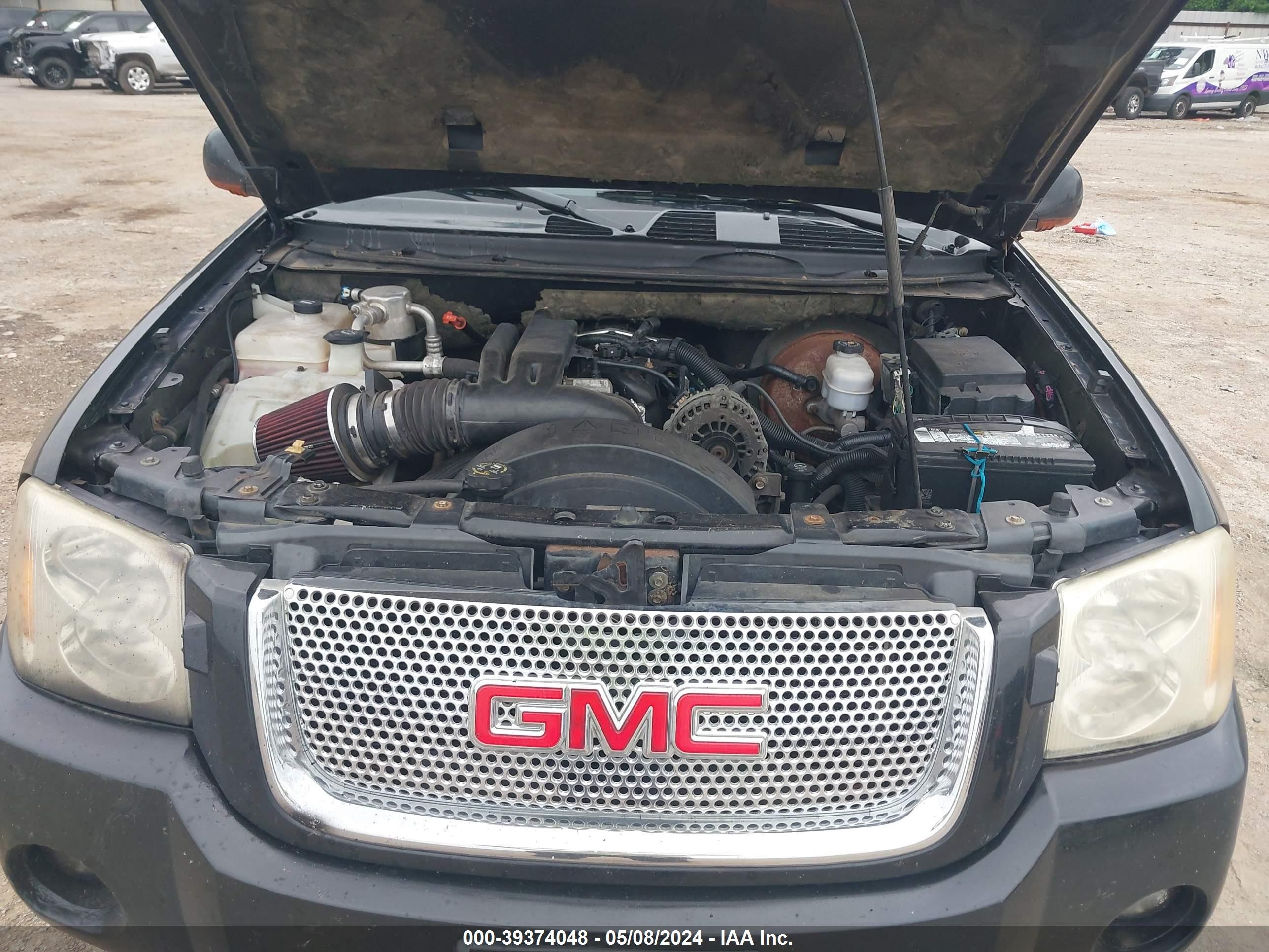 Photo 9 VIN: 1GKET63M452380300 - GMC ENVOY 