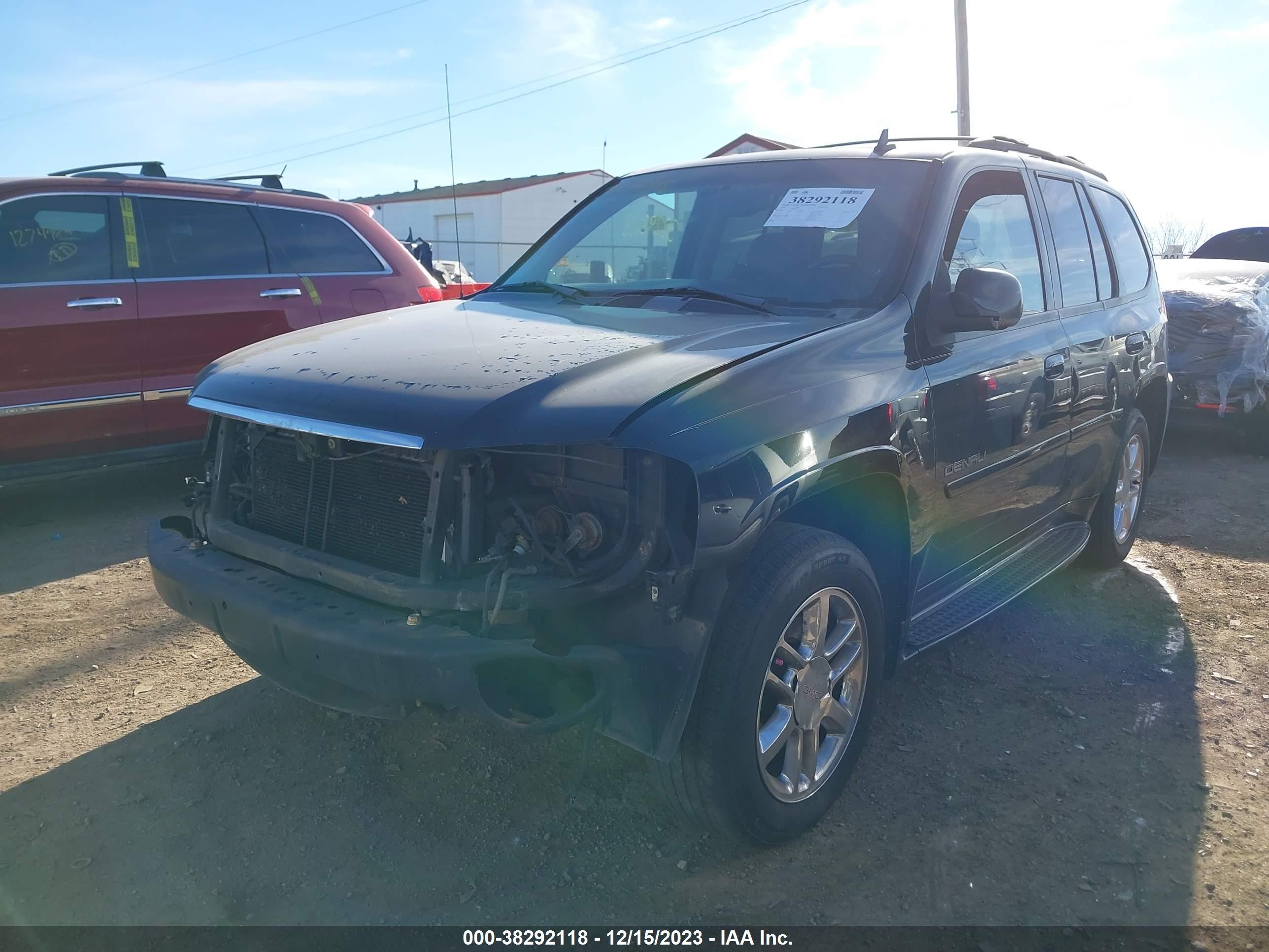 Photo 1 VIN: 1GKET63M462301838 - GMC ENVOY 