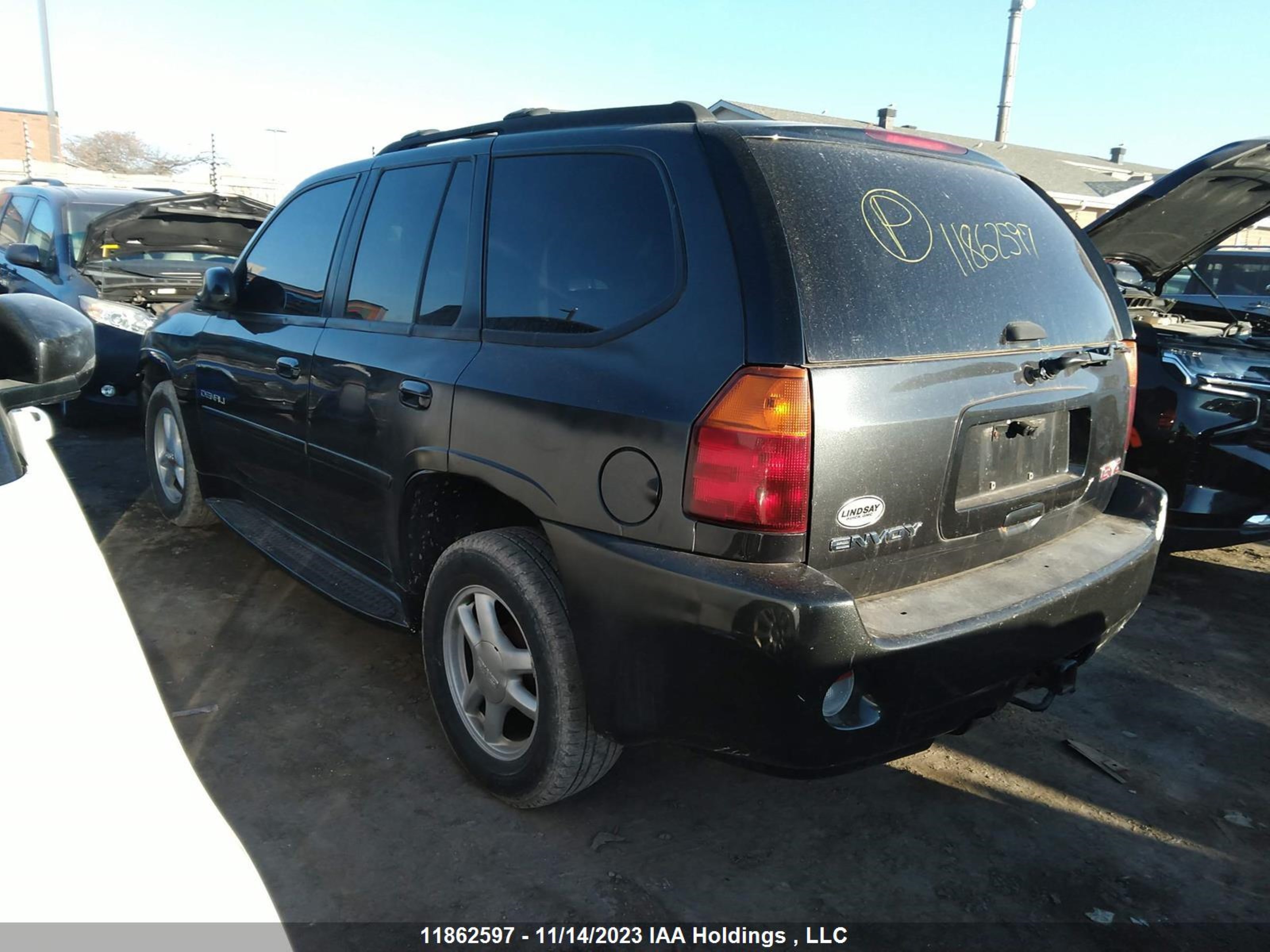 Photo 2 VIN: 1GKET63M662248303 - GMC ENVOY 