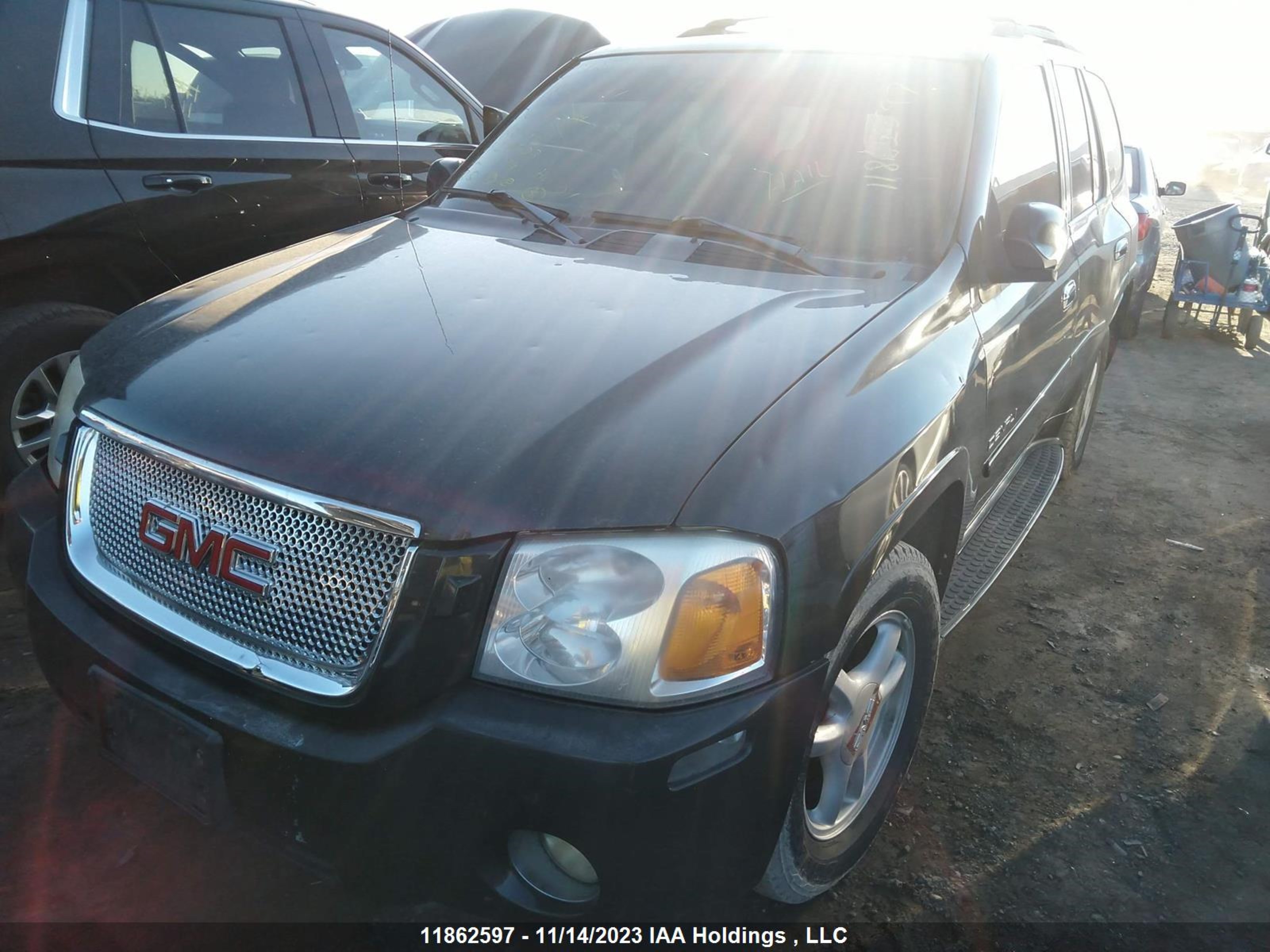 Photo 5 VIN: 1GKET63M662248303 - GMC ENVOY 