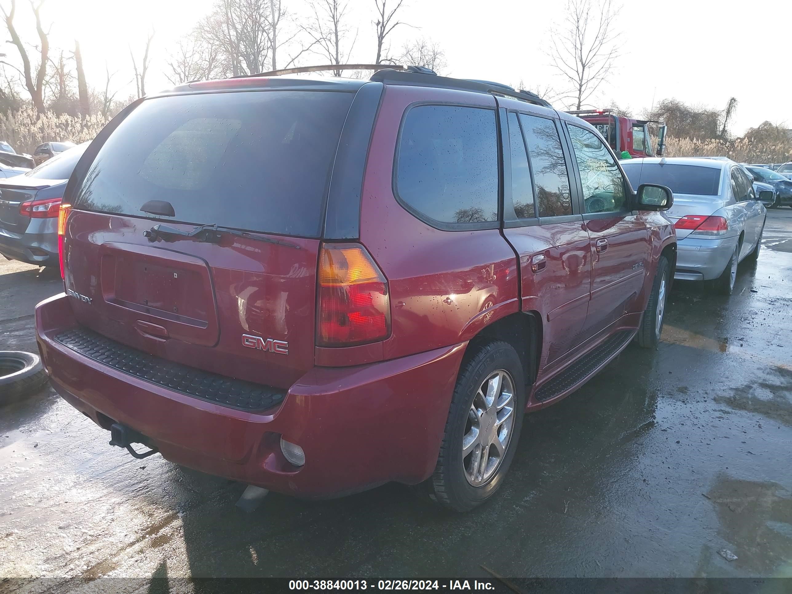 Photo 3 VIN: 1GKET63M662337465 - GMC ENVOY 