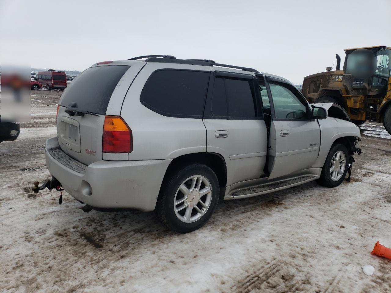 Photo 2 VIN: 1GKET63M672295347 - GMC ENVOY 