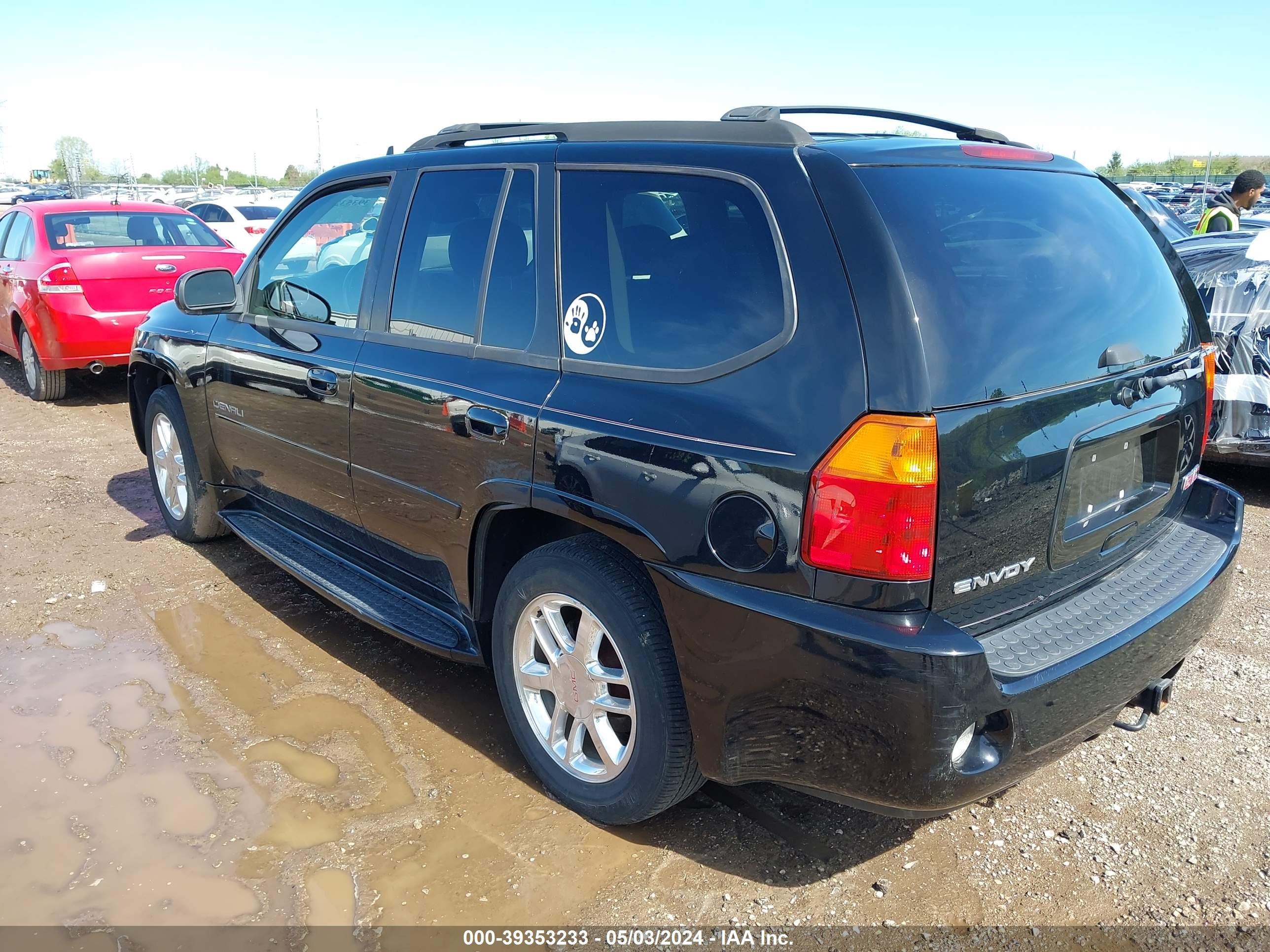 Photo 2 VIN: 1GKET63M962345589 - GMC ENVOY 