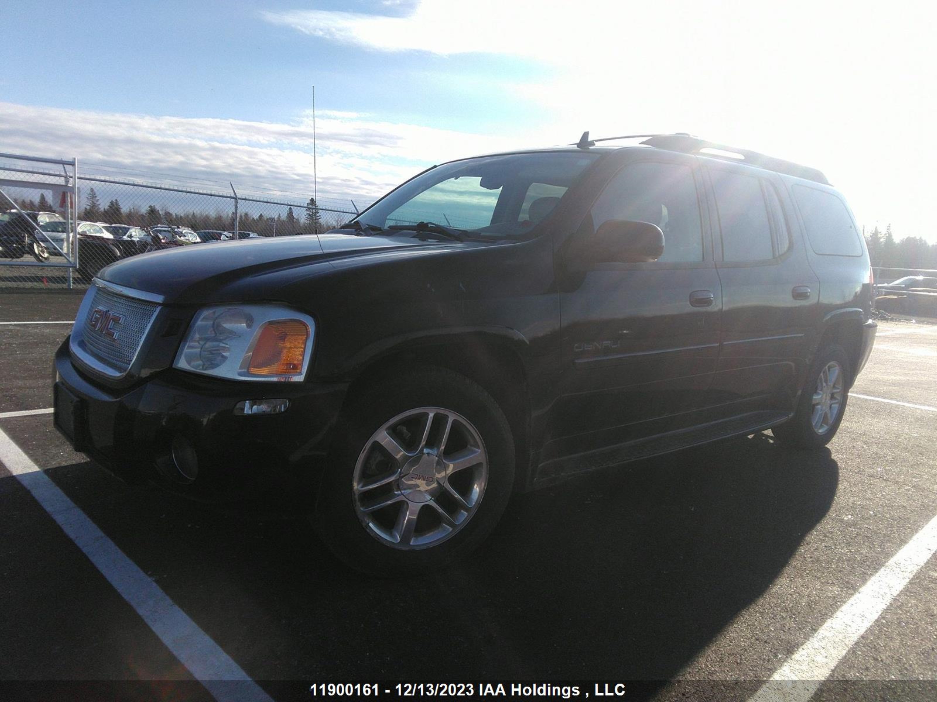 Photo 1 VIN: 1GKET66MX66117654 - GMC ENVOY 