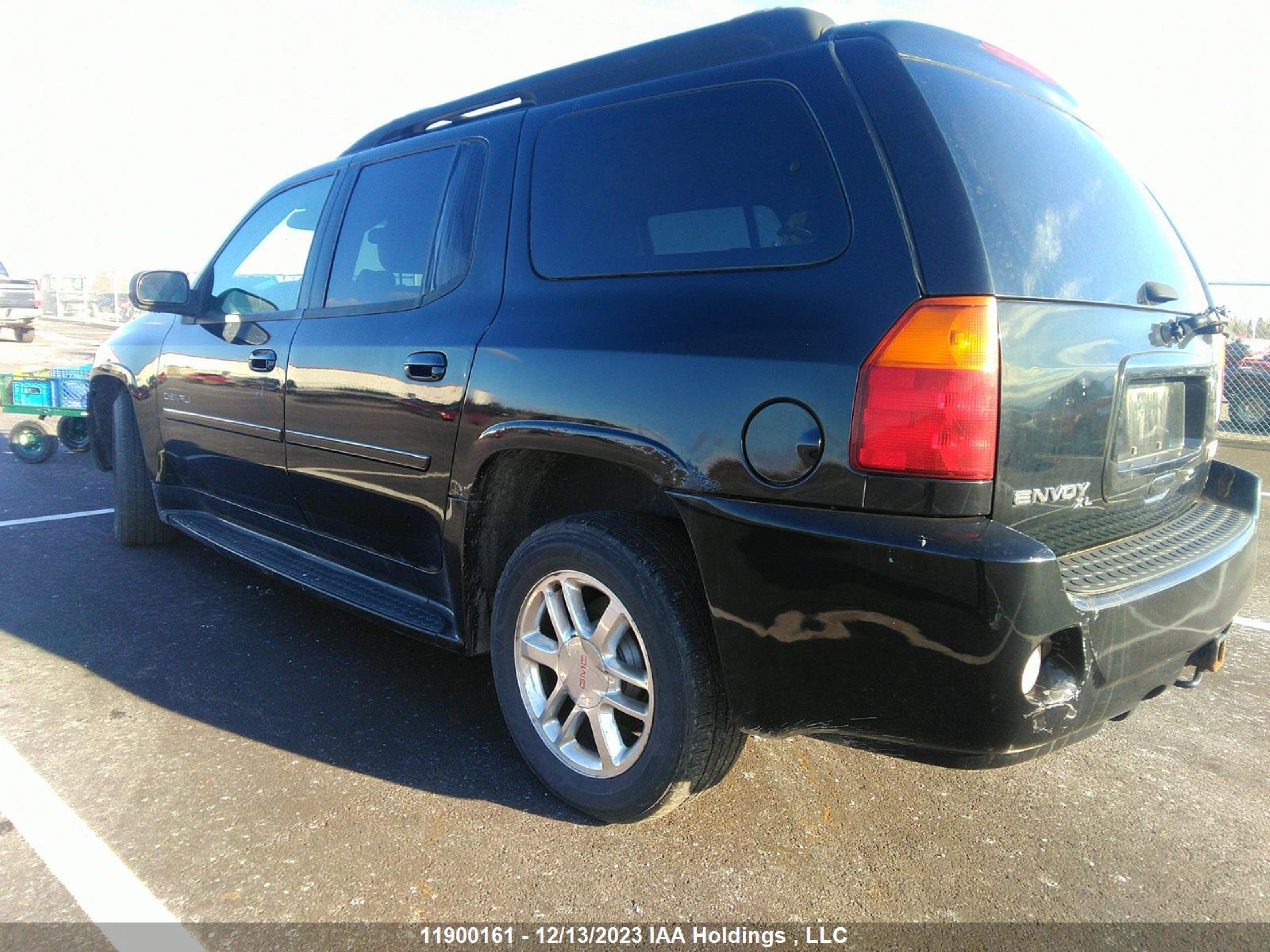 Photo 2 VIN: 1GKET66MX66117654 - GMC ENVOY 