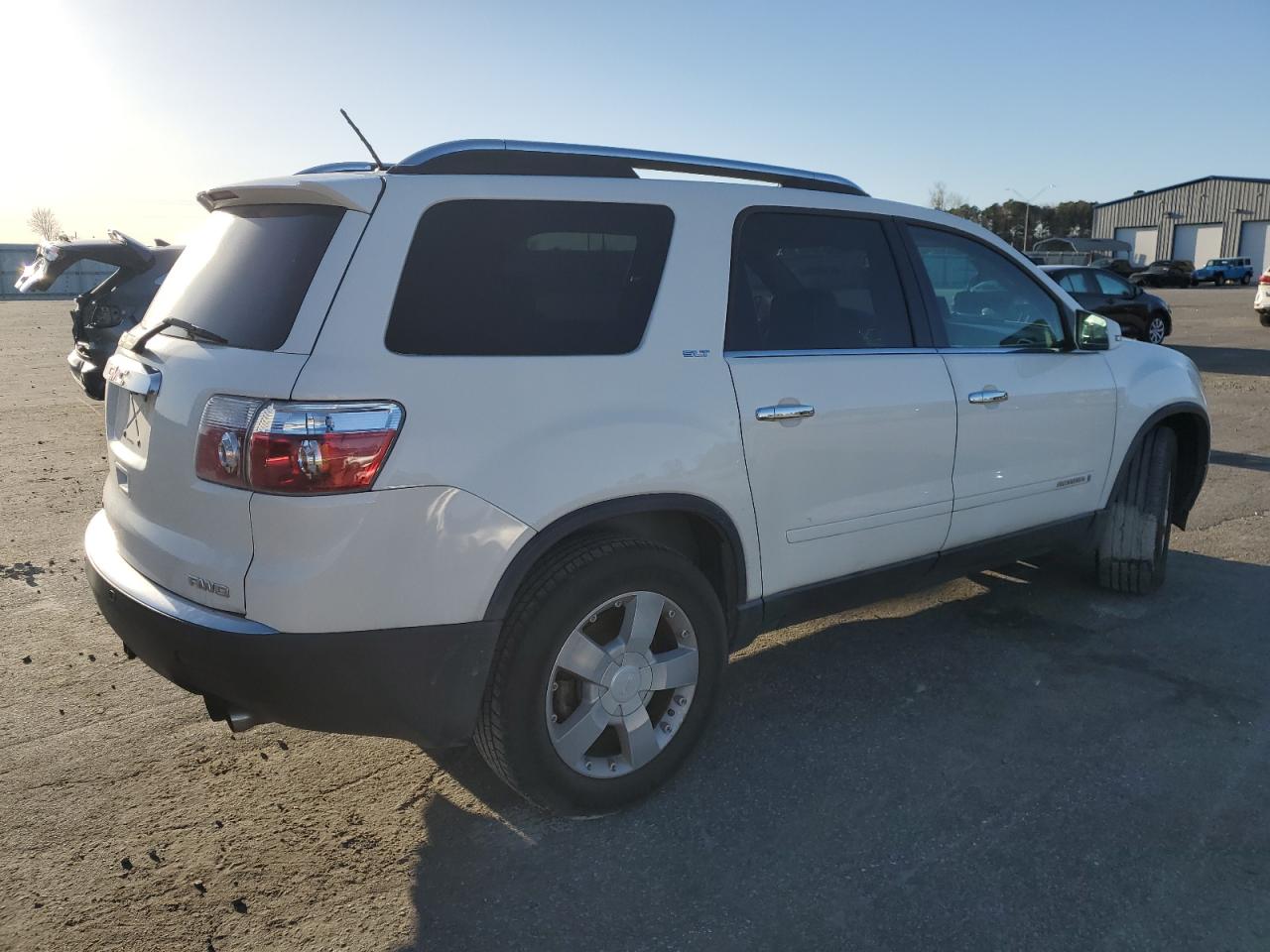 Photo 2 VIN: 1GKEV33768J141196 - GMC ACADIA 