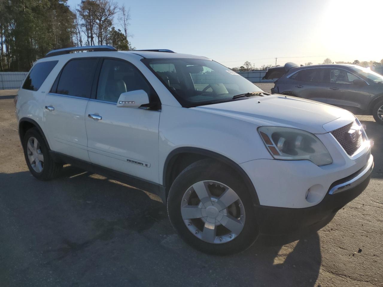 Photo 3 VIN: 1GKEV33768J141196 - GMC ACADIA 