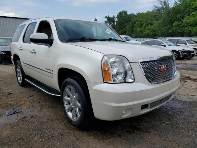 Photo 3 VIN: 1GKFC03269R290899 - GMC YUKON 