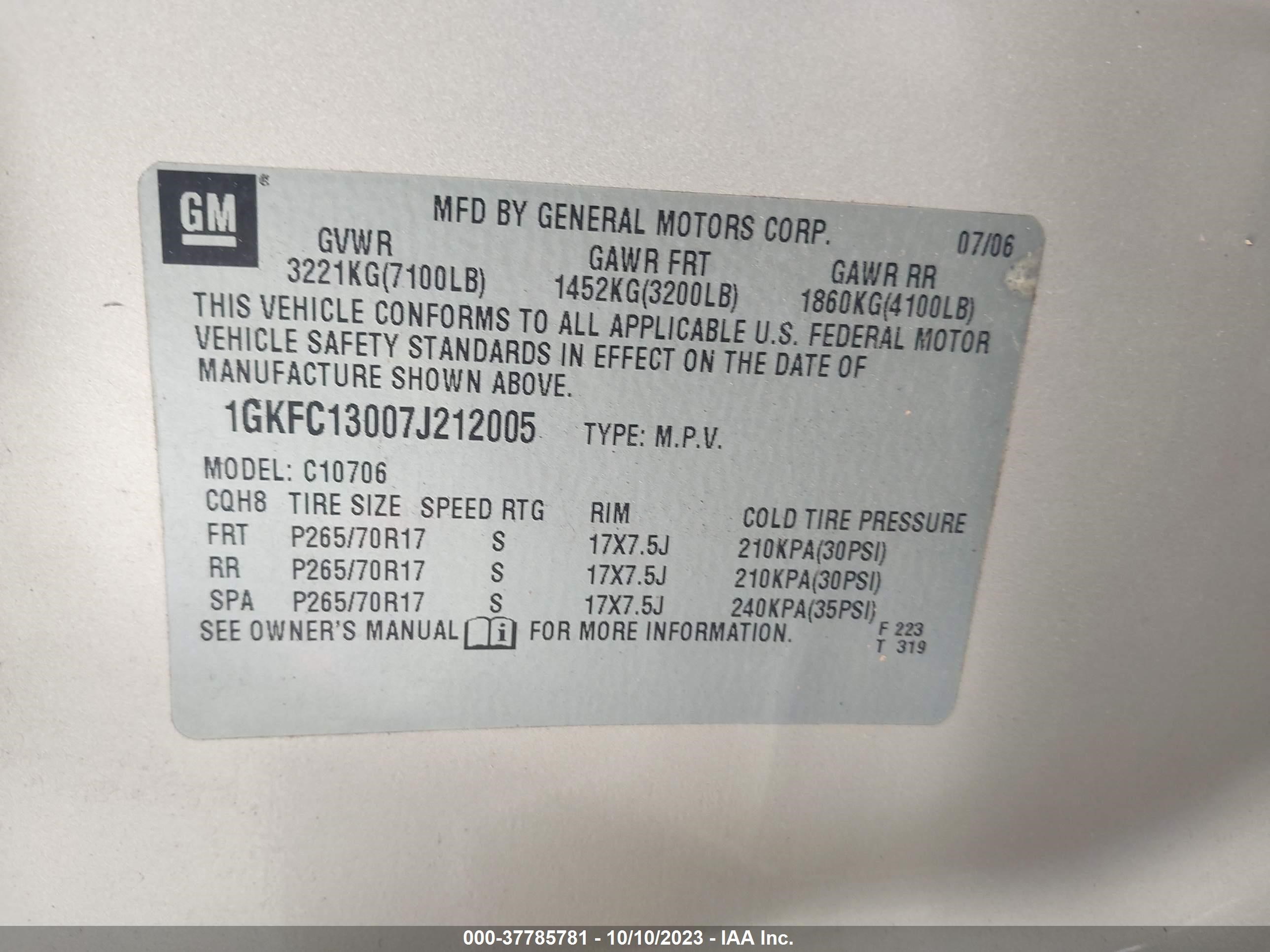 Photo 8 VIN: 1GKFC13007J212005 - GMC YUKON 