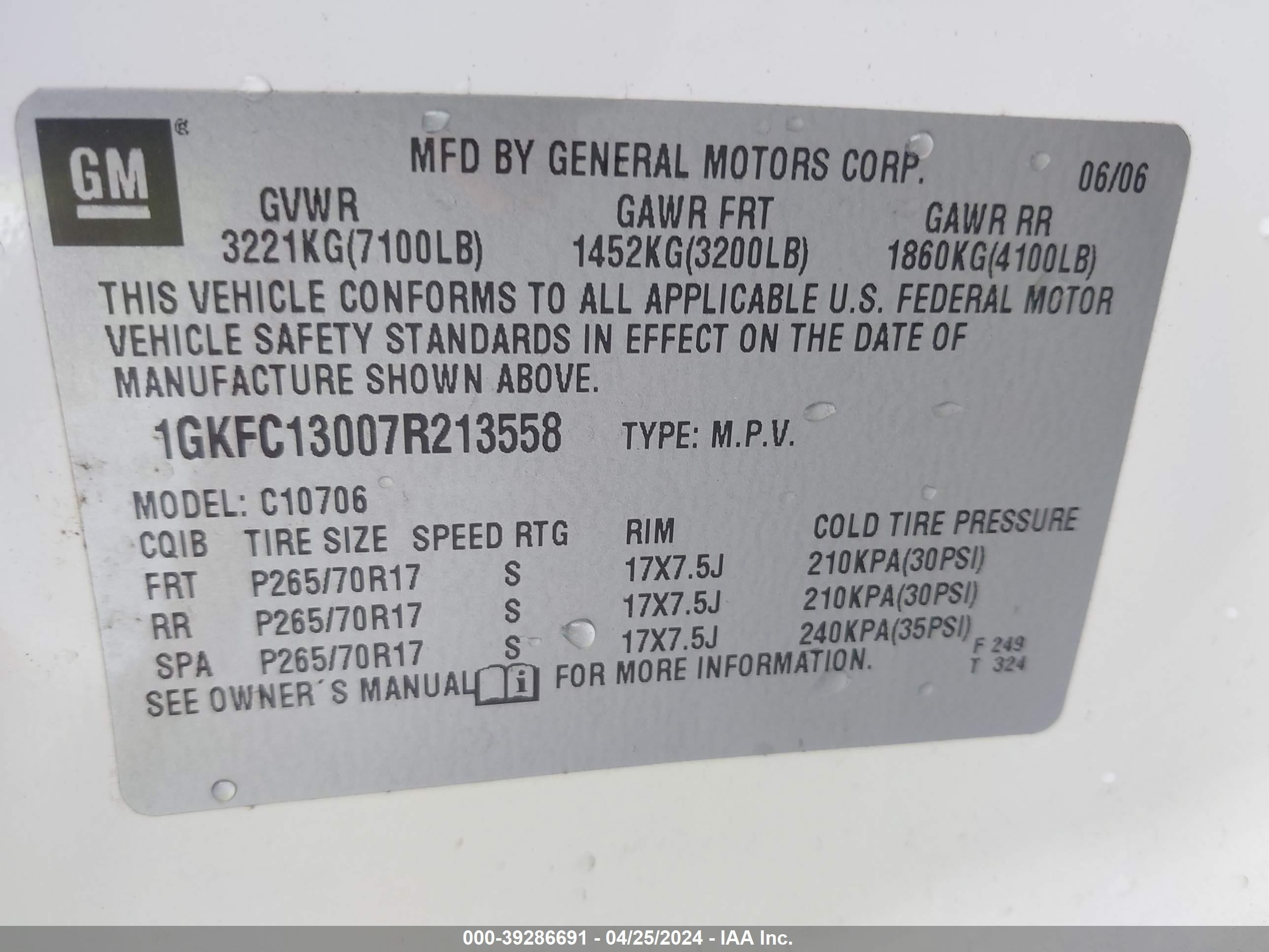 Photo 8 VIN: 1GKFC13007R213558 - GMC YUKON 