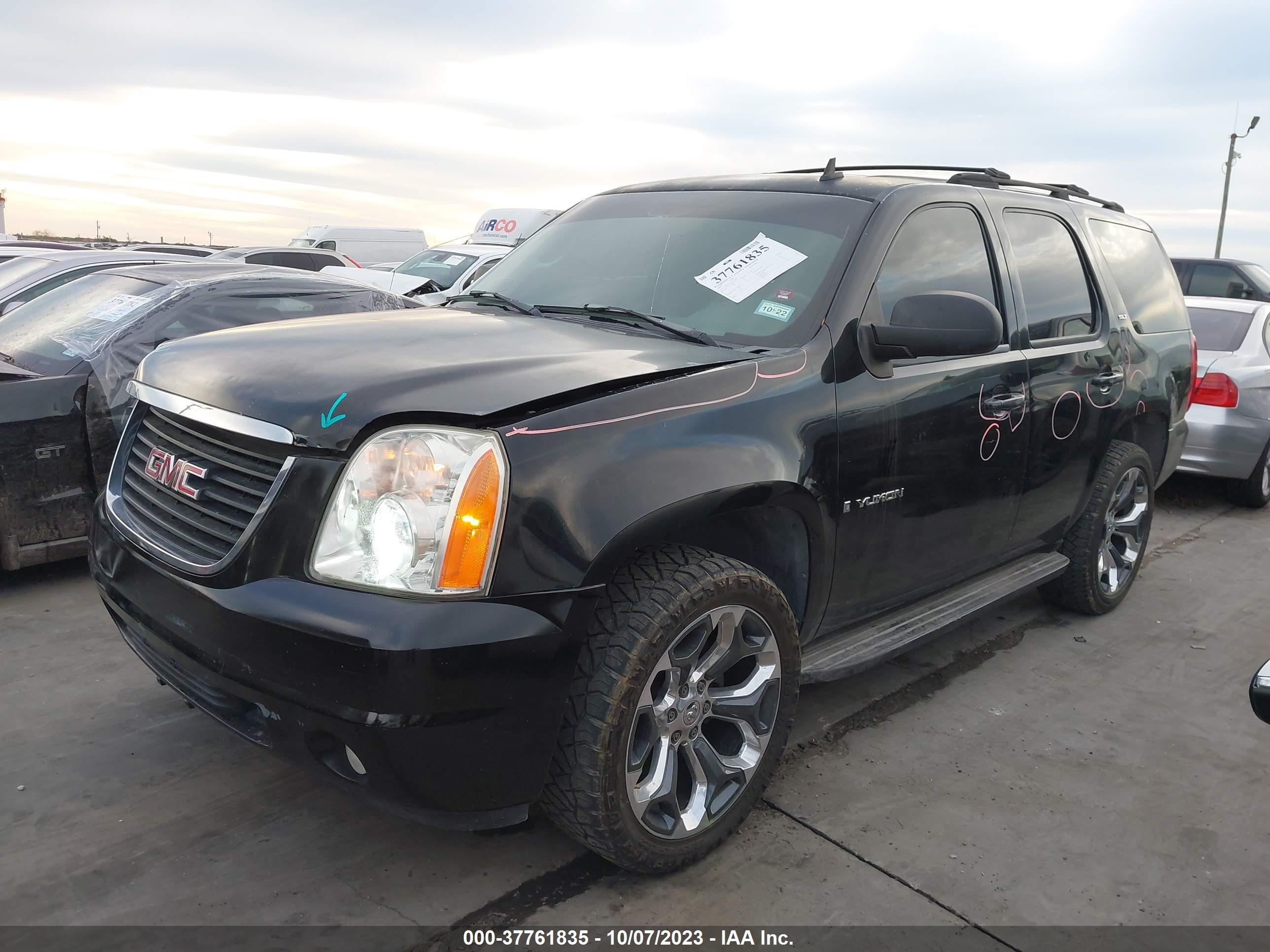 Photo 1 VIN: 1GKFC13007R309366 - GMC YUKON 