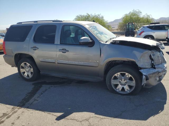 Photo 3 VIN: 1GKFC13028R107436 - GMC YUKON 