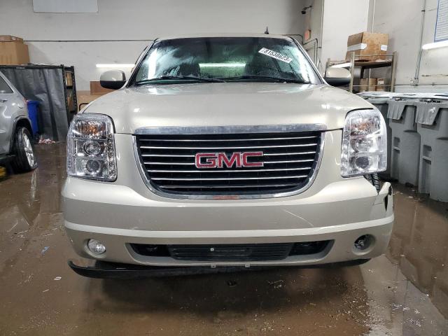 Photo 4 VIN: 1GKFC13047J136398 - GMC YUKON 