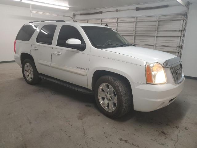 Photo 3 VIN: 1GKFC13047R255389 - GMC YUKON 