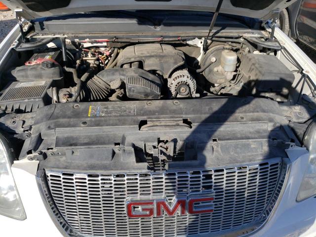 Photo 11 VIN: 1GKFC13048R168934 - GMC YUKON 