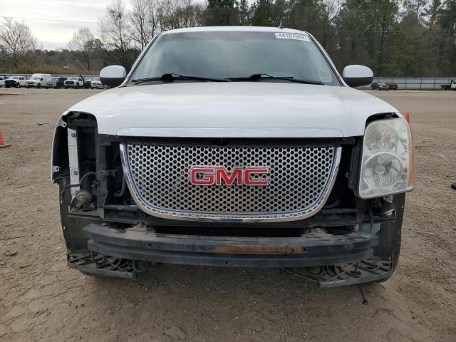 Photo 4 VIN: 1GKFC13048R251179 - GMC YUKON 