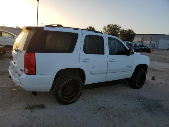 Photo 2 VIN: 1GKFC13058R162026 - GMC YUKON 