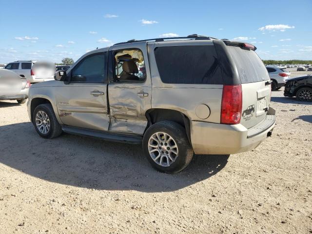 Photo 1 VIN: 1GKFC13097R381800 - GMC YUKON 