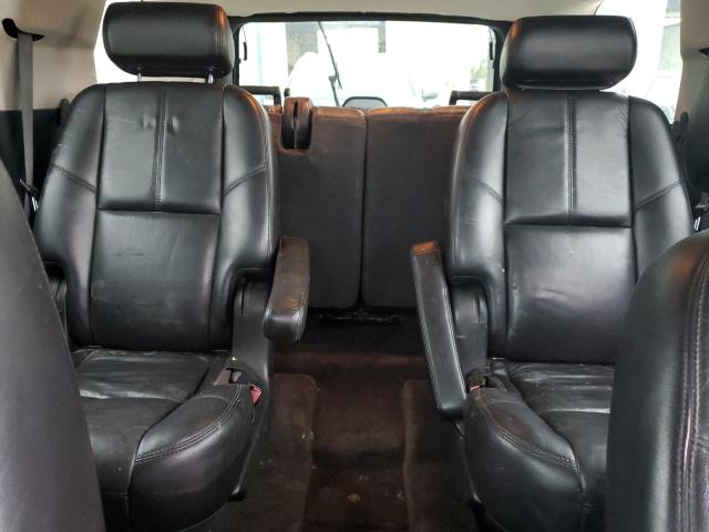 Photo 9 VIN: 1GKFC130X7R375472 - GMC YUKON 