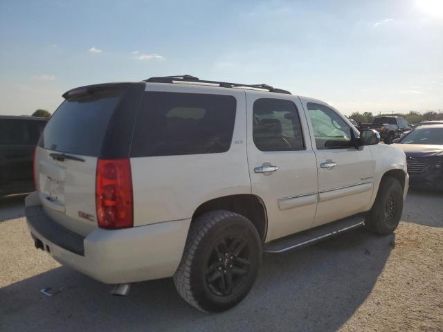 Photo 2 VIN: 1GKFC130X8R222446 - GMC YUKON 