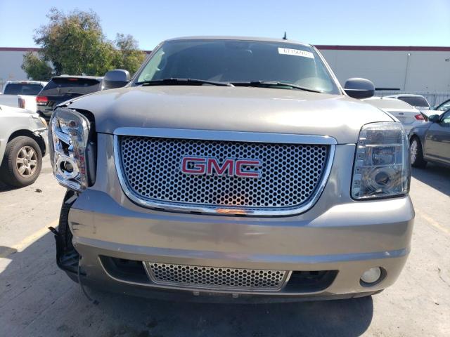 Photo 4 VIN: 1GKFC13C47J383138 - GMC YUKON 