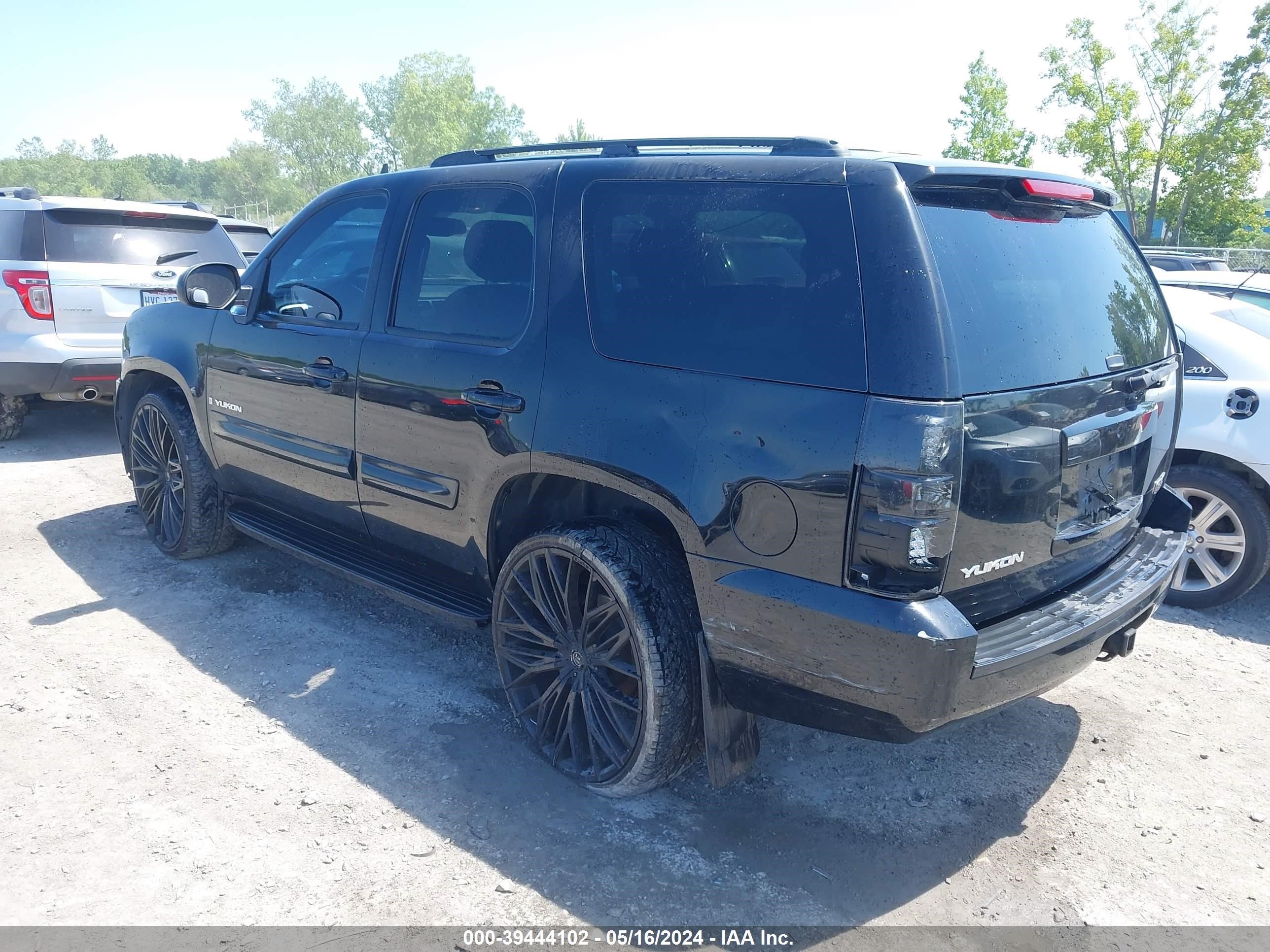 Photo 2 VIN: 1GKFC13C57J314376 - GMC YUKON 