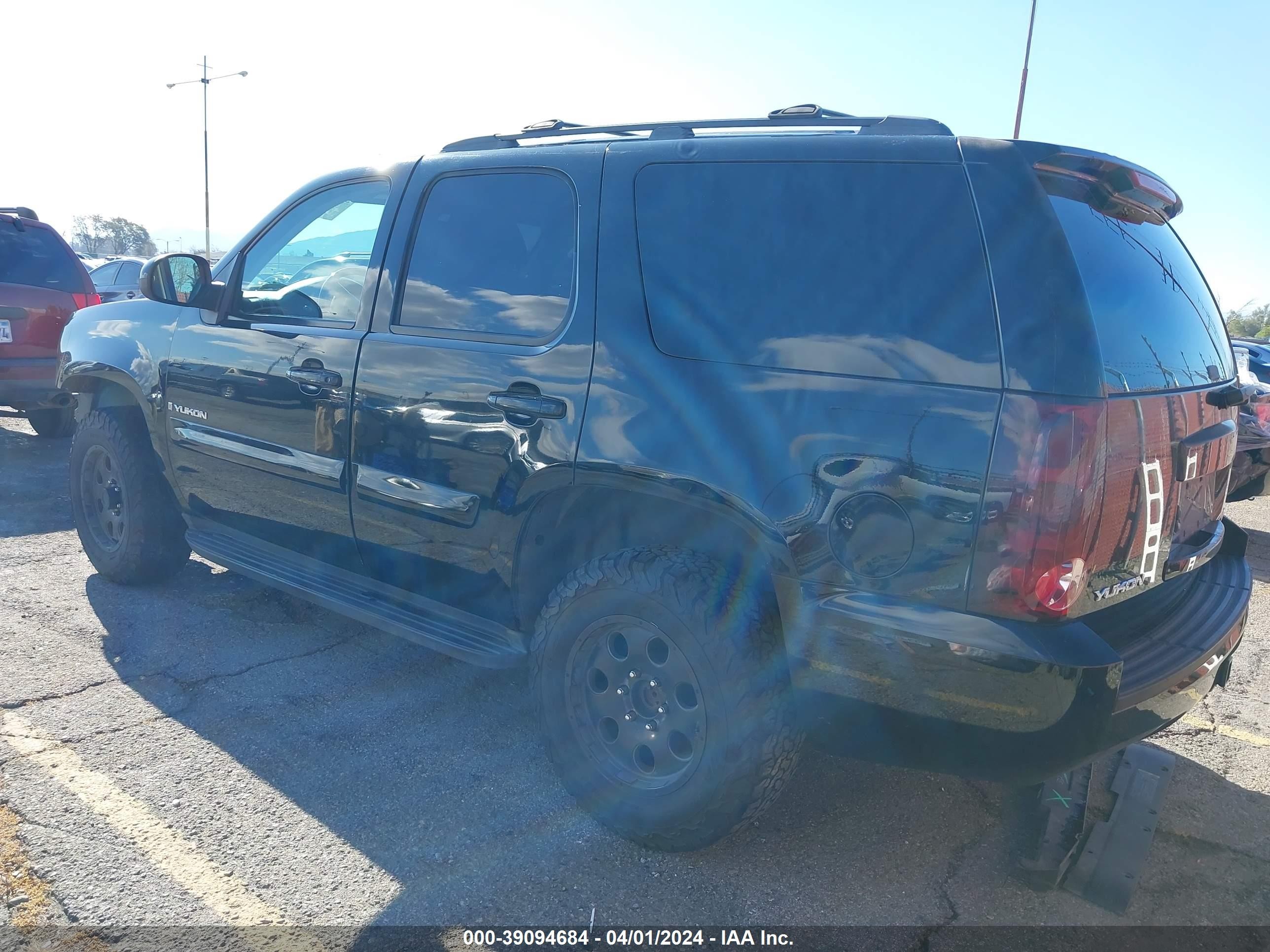 Photo 2 VIN: 1GKFC13C78J220047 - GMC YUKON 