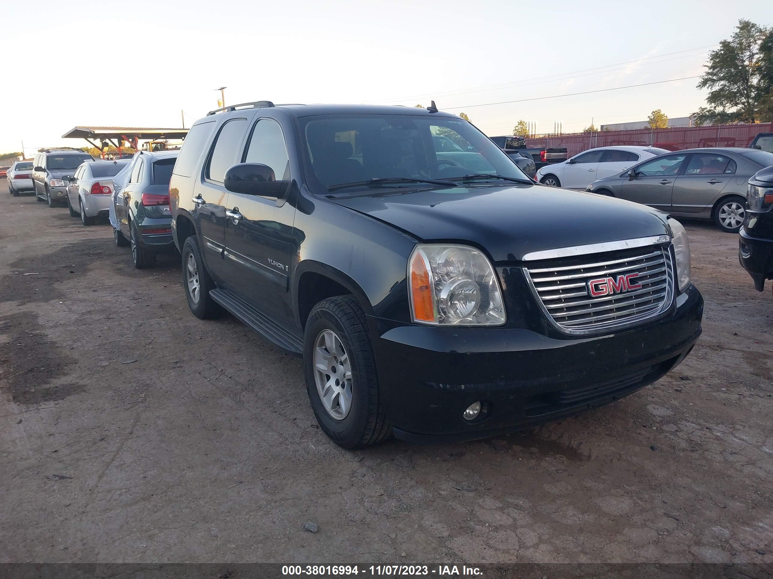 Photo 0 VIN: 1GKFC13C97J401469 - GMC YUKON 