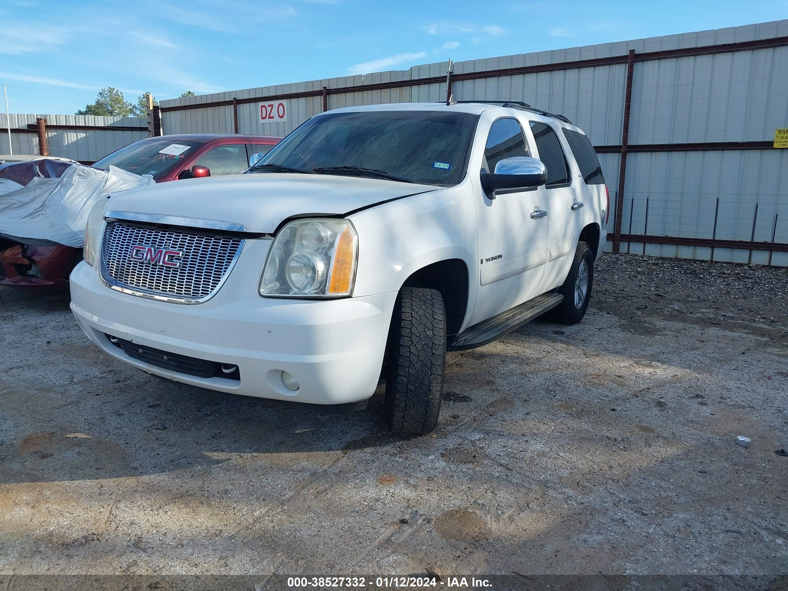 Photo 1 VIN: 1GKFC13J48R229840 - GMC YUKON 