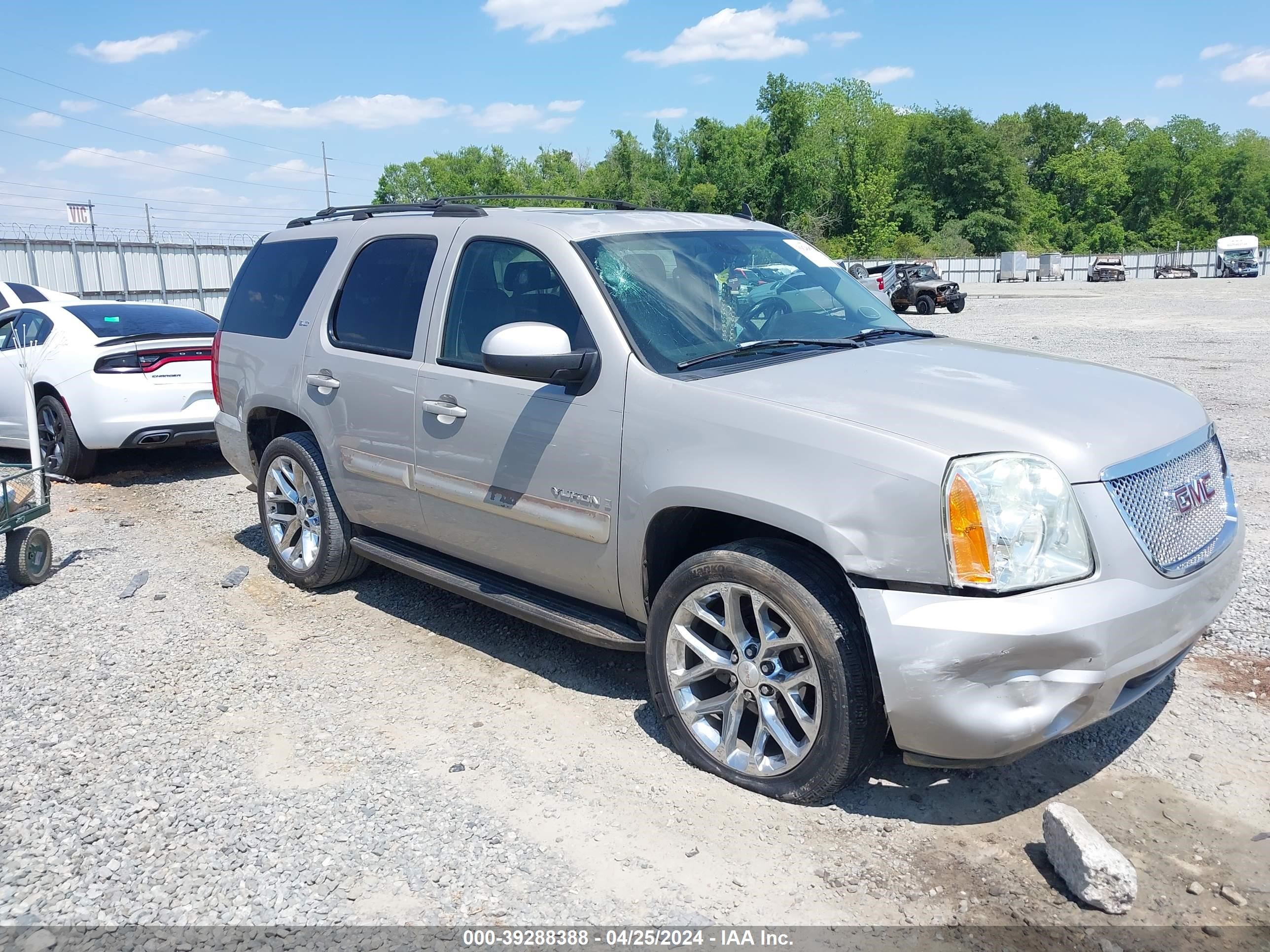 Photo 0 VIN: 1GKFC13J67J139294 - GMC YUKON 